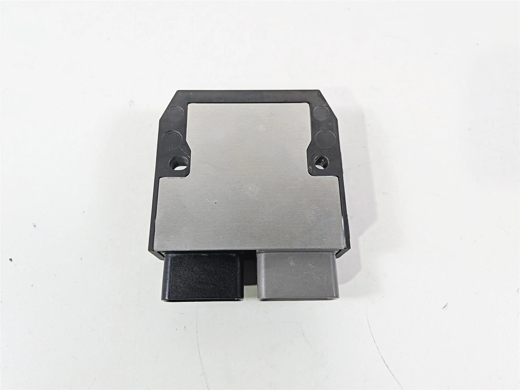 2023 Yamaha MT10 MTN1000 Rectifier Voltage Regulator 1D7-81960-10-00 FH027AA - Image 6