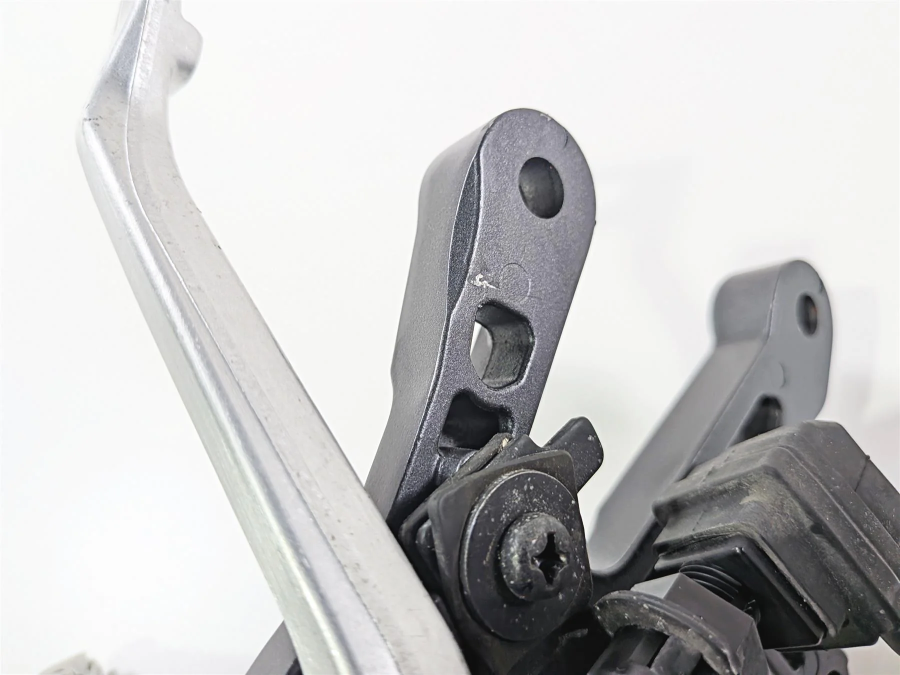 2023 Yamaha MT10 MTN1000 Right Front Footpeg & Brake Pedal B67-27443-10-00 - Image 8