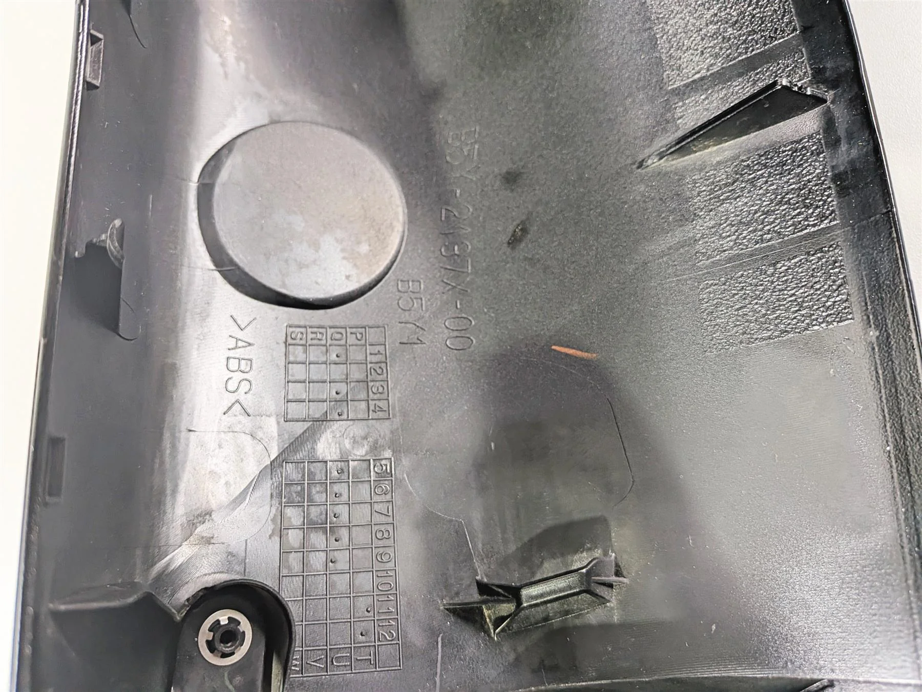 2023 Yamaha MT10 MTN1000 Right Side Upper Tank Cover Fairing B5Y-2137W-00 - Image 10