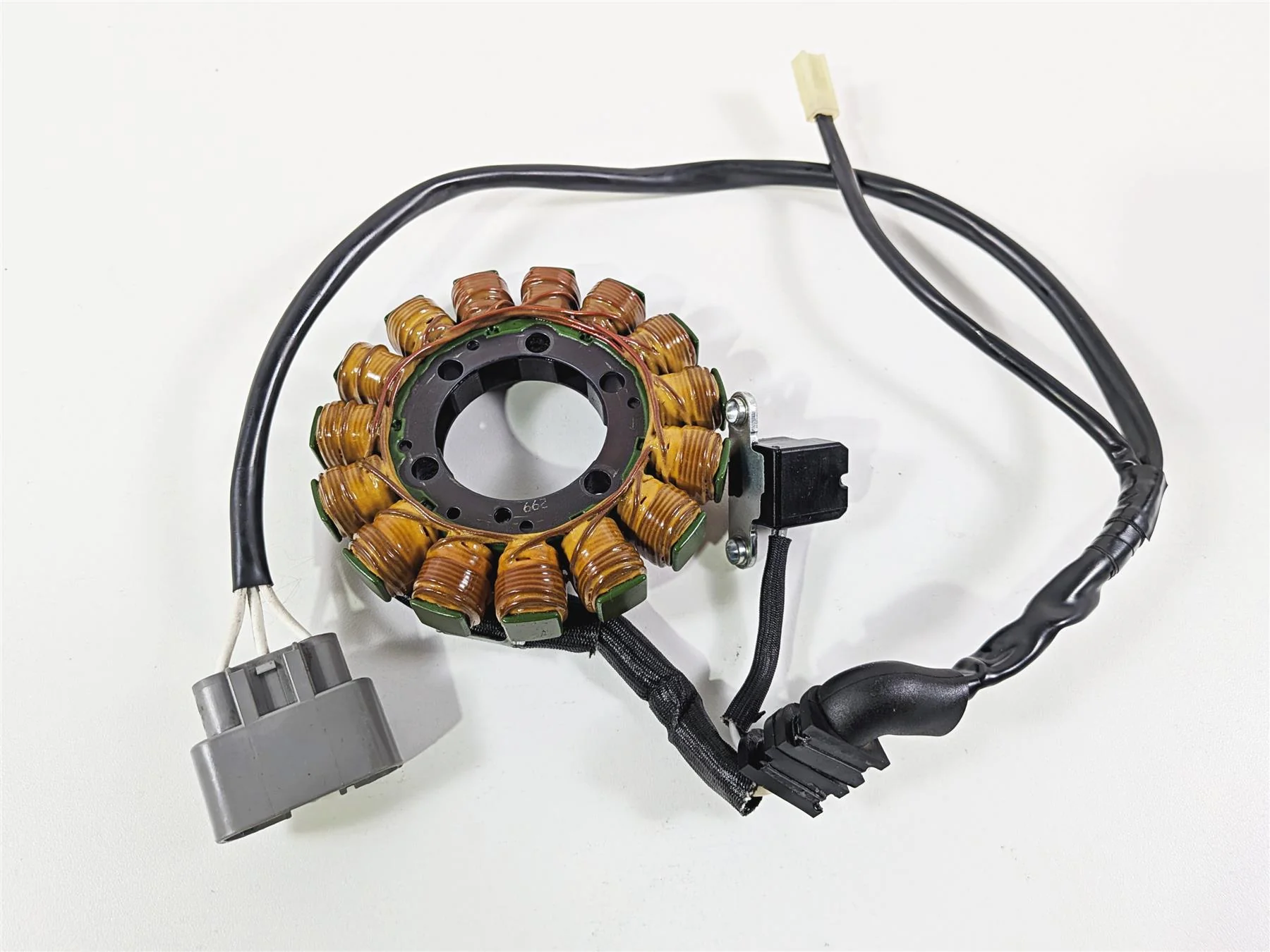 2023 Yamaha MT10 MTN1000 Stator Alternator Generator B5Y-81410-00-00 - Image 6