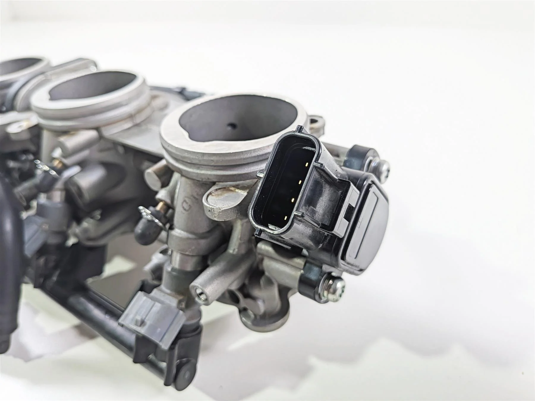 2023 Yamaha MT10 MTN1000 Throttle Body Fuel Injection Mikuni B5Y-13750-10-00 - Image 11