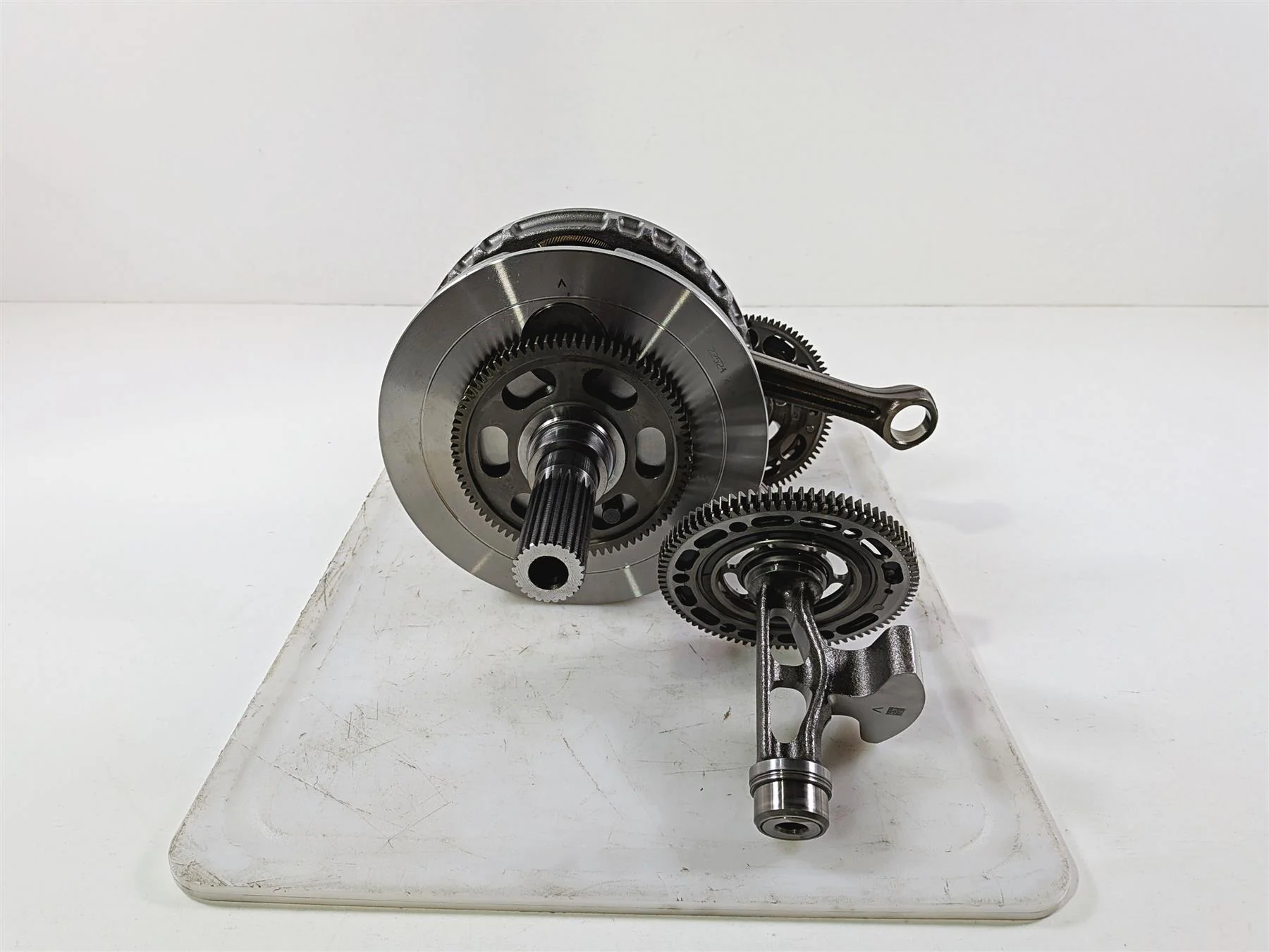 2024 Harley Softail FXLRST Low Rider Crankshaft Flywheel 114/117 3k 24100182 - Image 3