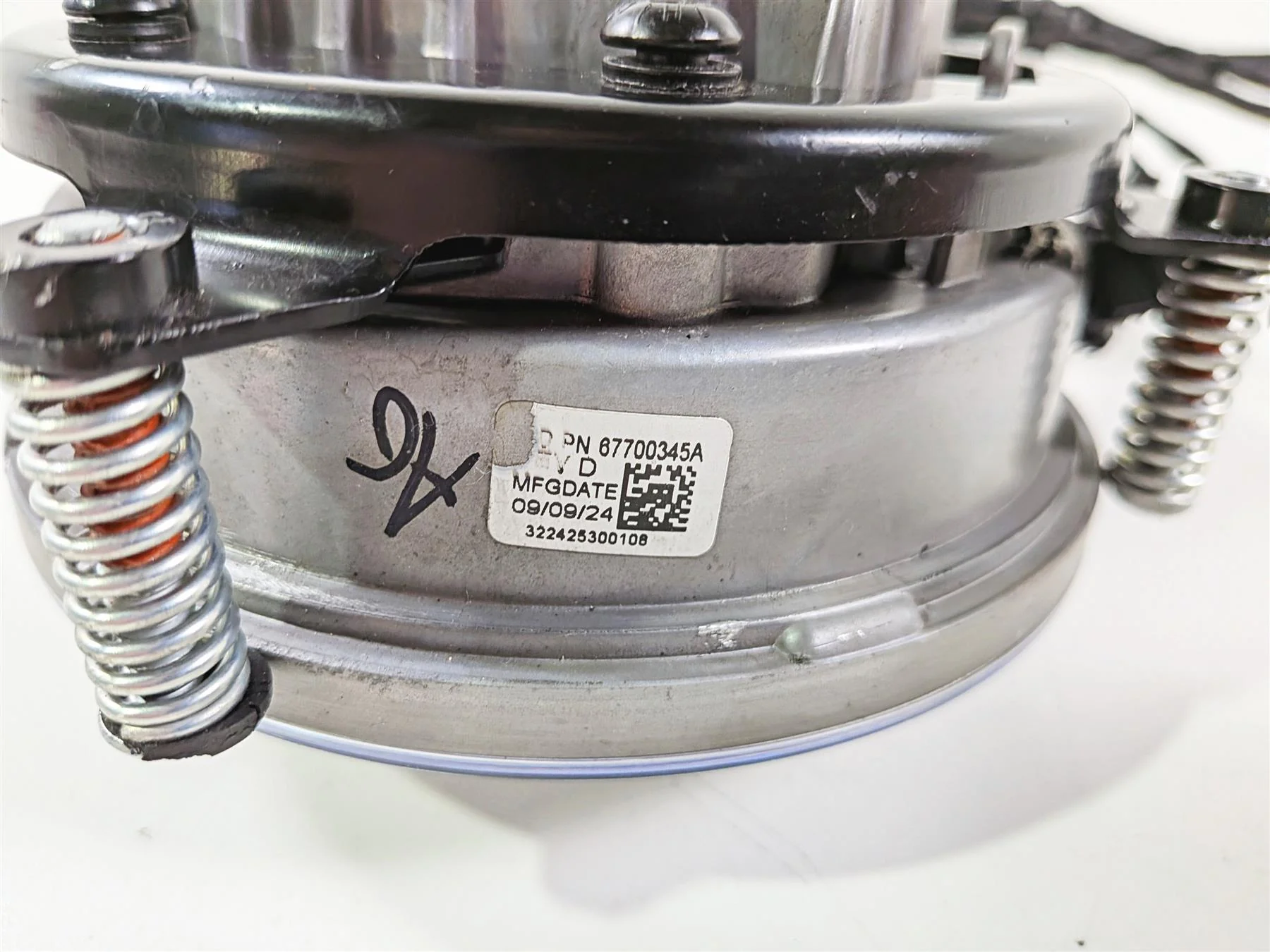 2024 Harley Softail FXLRST Low Rider Headlight Head Light Lamp - Read 67700635 - Image 7
