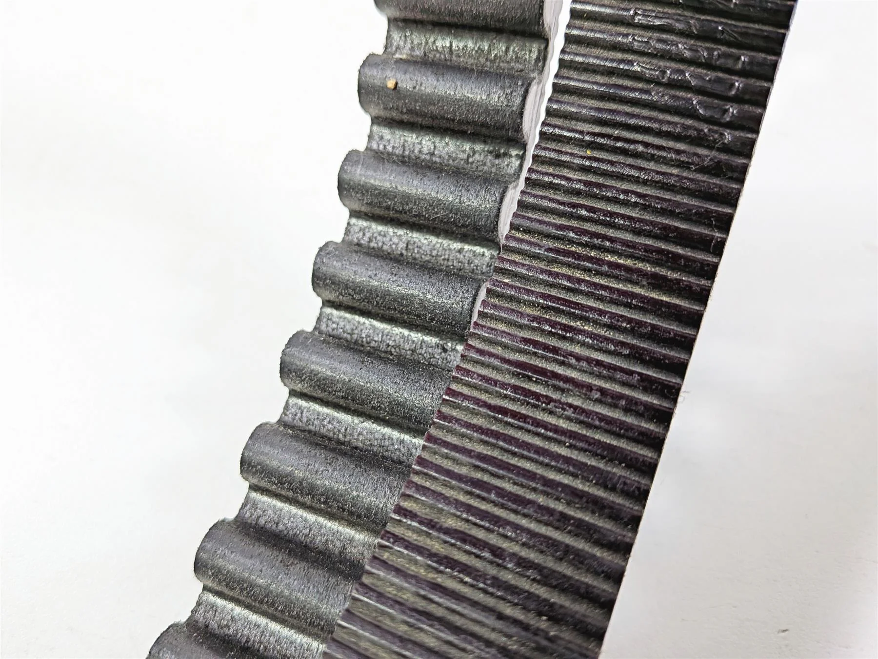 2024 Harley Softail FXLRST Low Rider Rear Drive Belt 134T 24mm 40000018 - Image 6