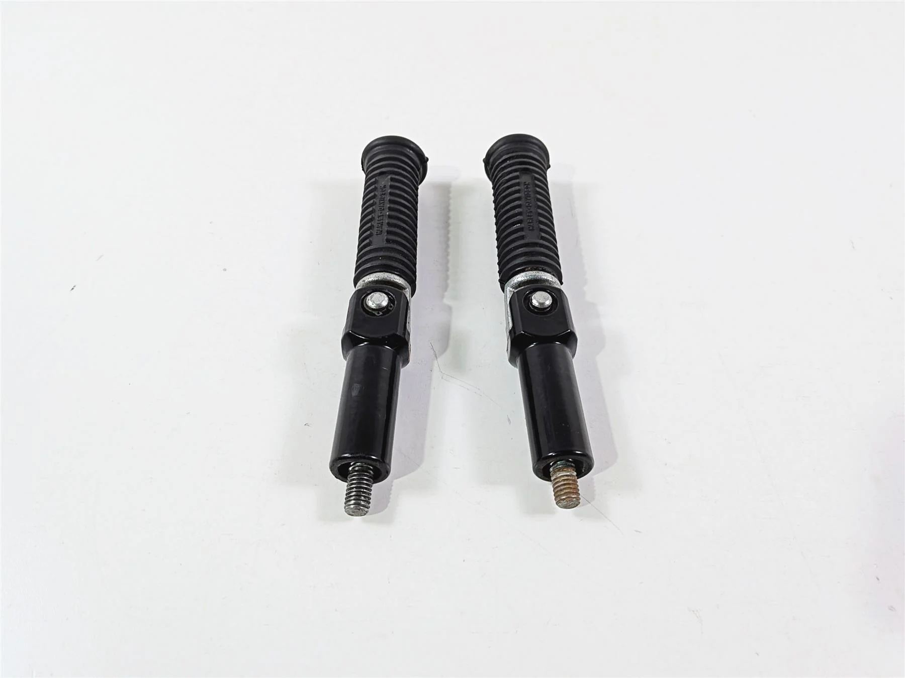 2024 Harley Softail FXLRST Low Rider Rear Passenger Footpeg Set - Read 50501106 - Image 3