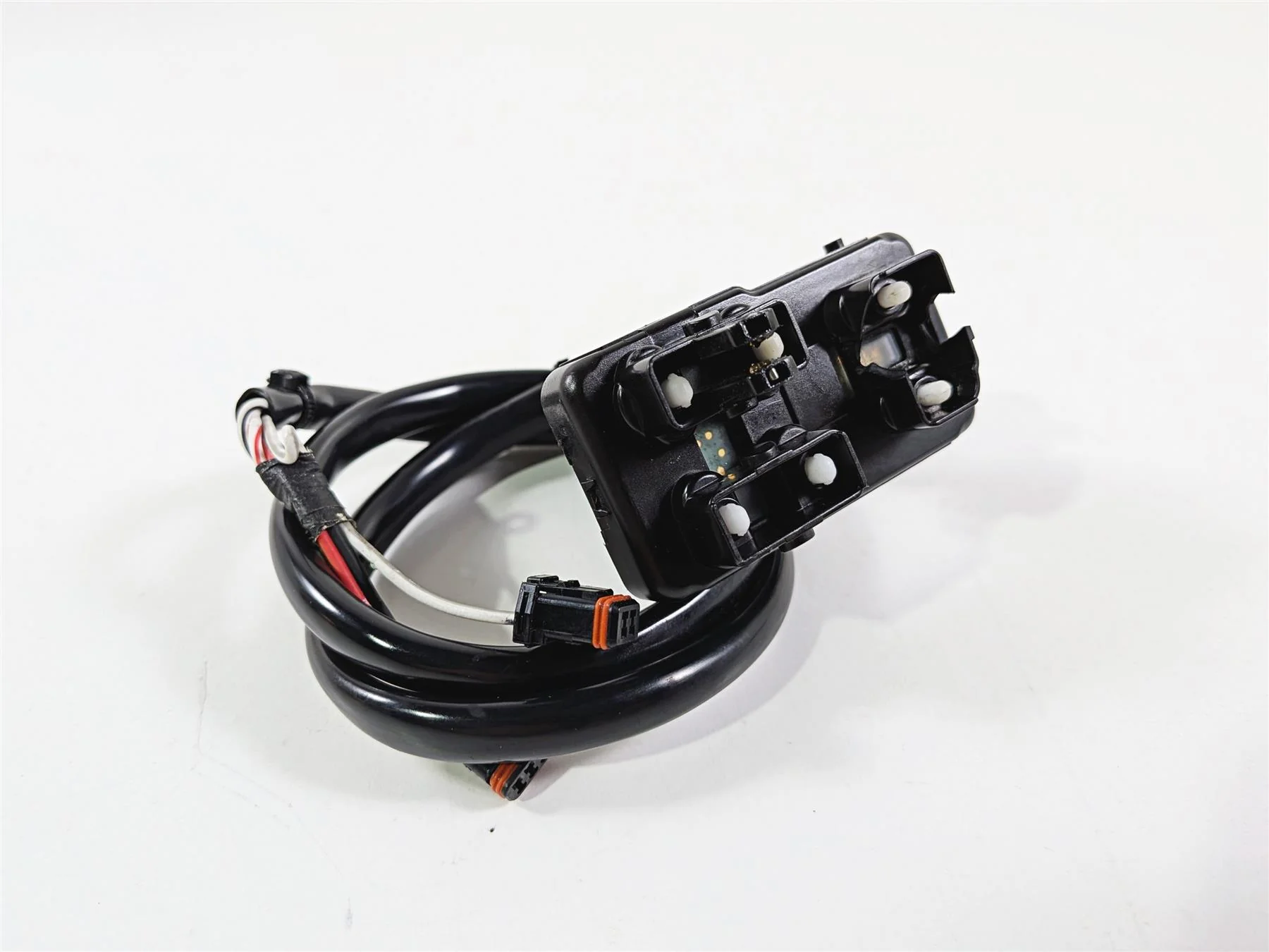 2024 Harley Softail FXLRST Low Rider Right Control Switch Internals 71500630 - Image 12