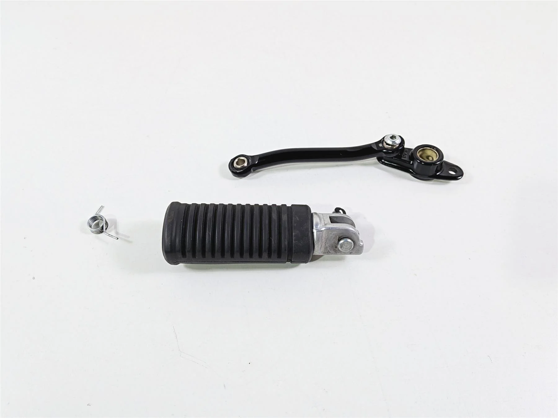 2024 Harley Softail FXLRST Low Rider Right Foot Peg & Brake Linkage 50501106 - Image 4