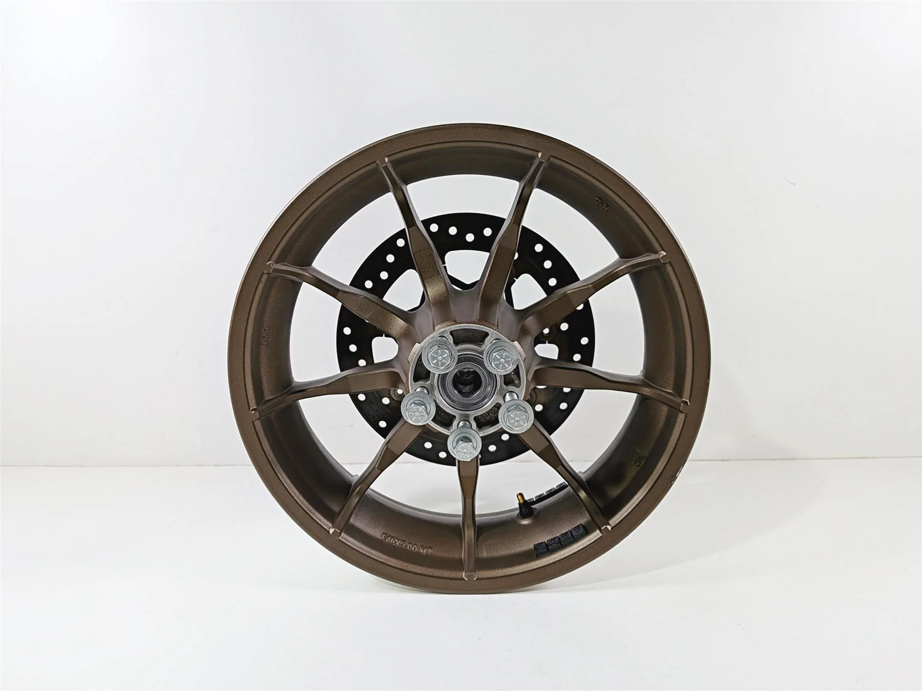 2024 Harley Softail FXLRST Low Rider Straight 16x5 Rear Wheel 9 Spoke 40900748 - Image 3