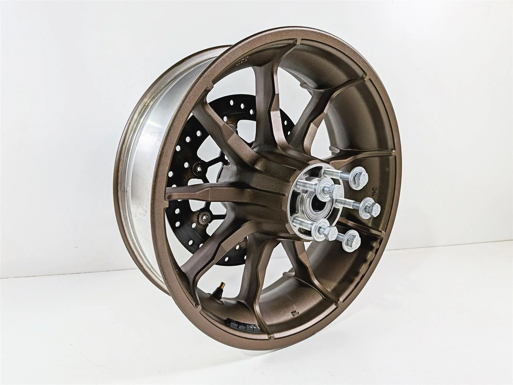 2024 Harley Softail FXLRST Low Rider Straight 16x5 Rear Wheel 9 Spoke 40900748 - Image 6