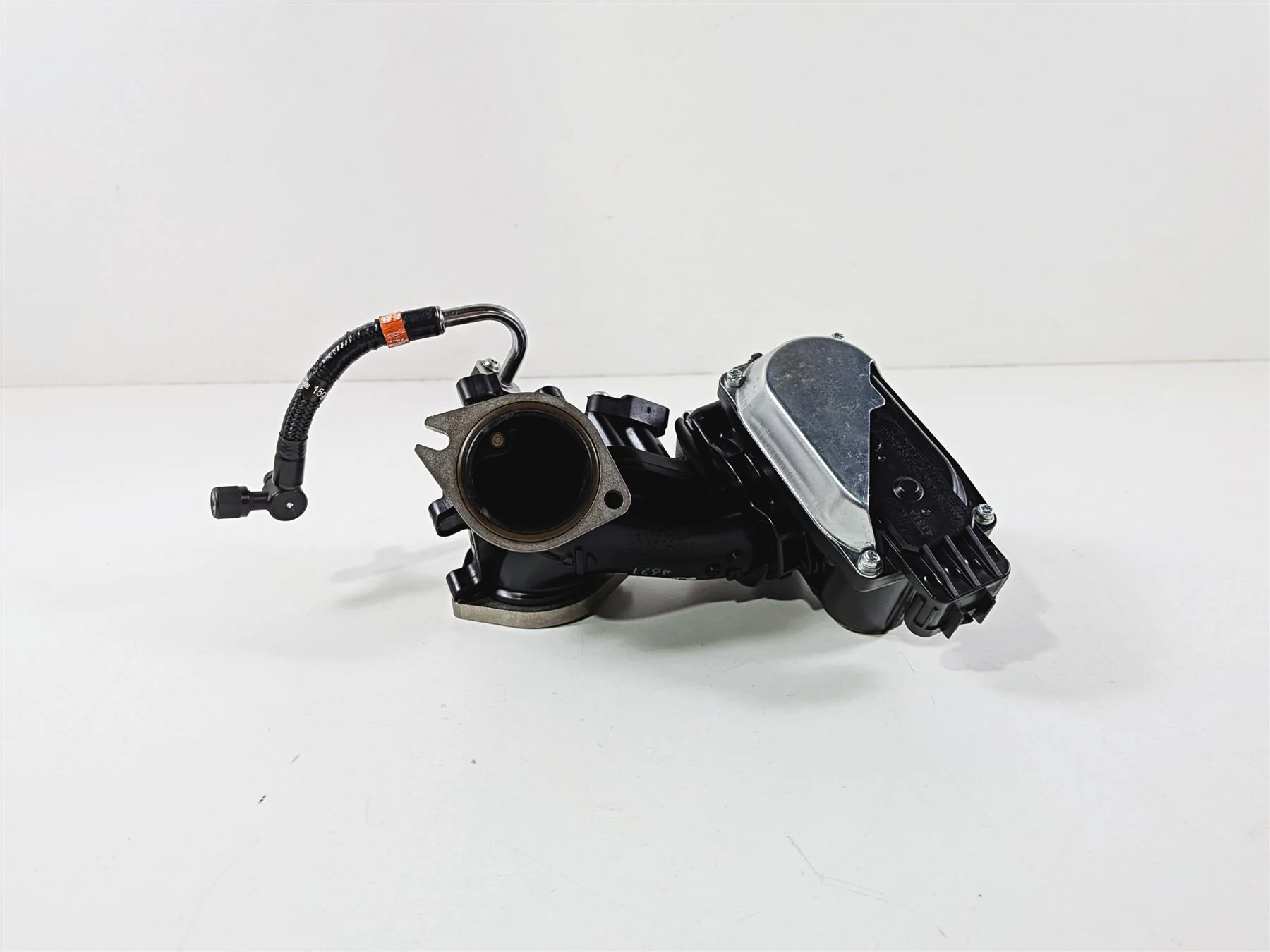 2024 Harley Softail FXLRST Low Rider Throttle Body Fuel Injectors 27300122 - Image 2