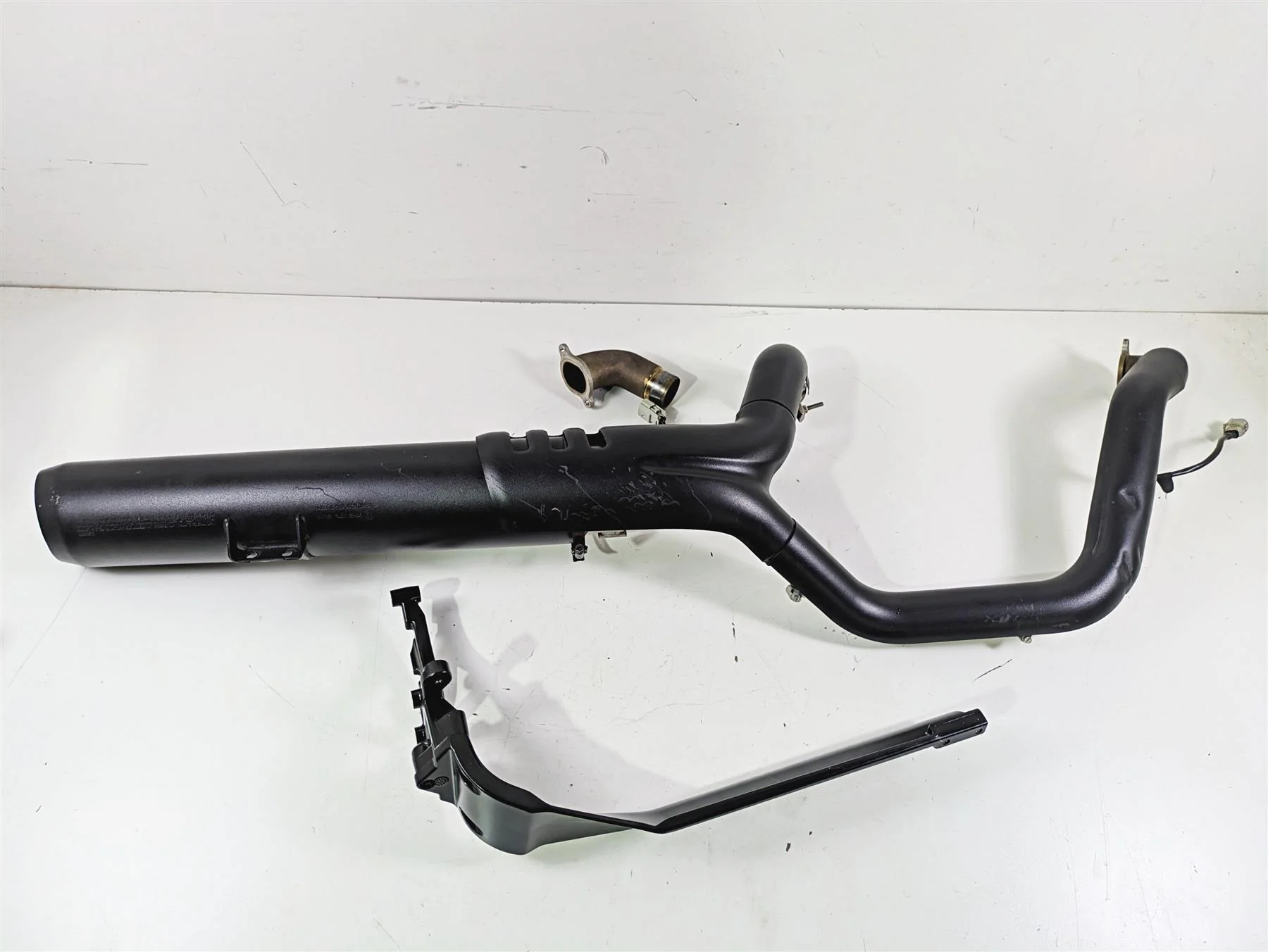 2024 Harley Sportster RH975 S Exhaust Header Muffler & Mount 65600441 64901258