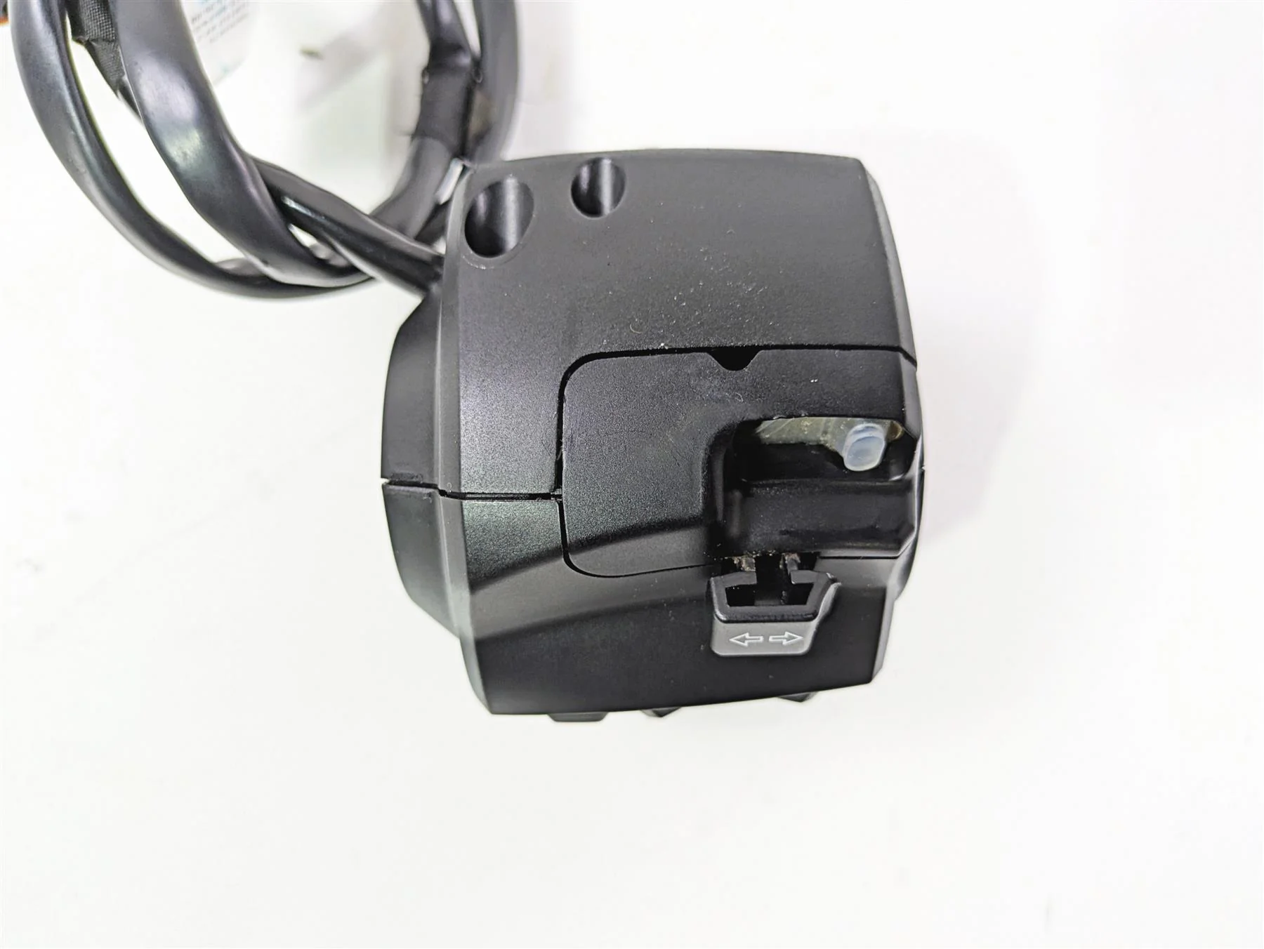 2024 Harley Sportster RH975 S Left Hand Control Switch - READ 71500522A - Image 6