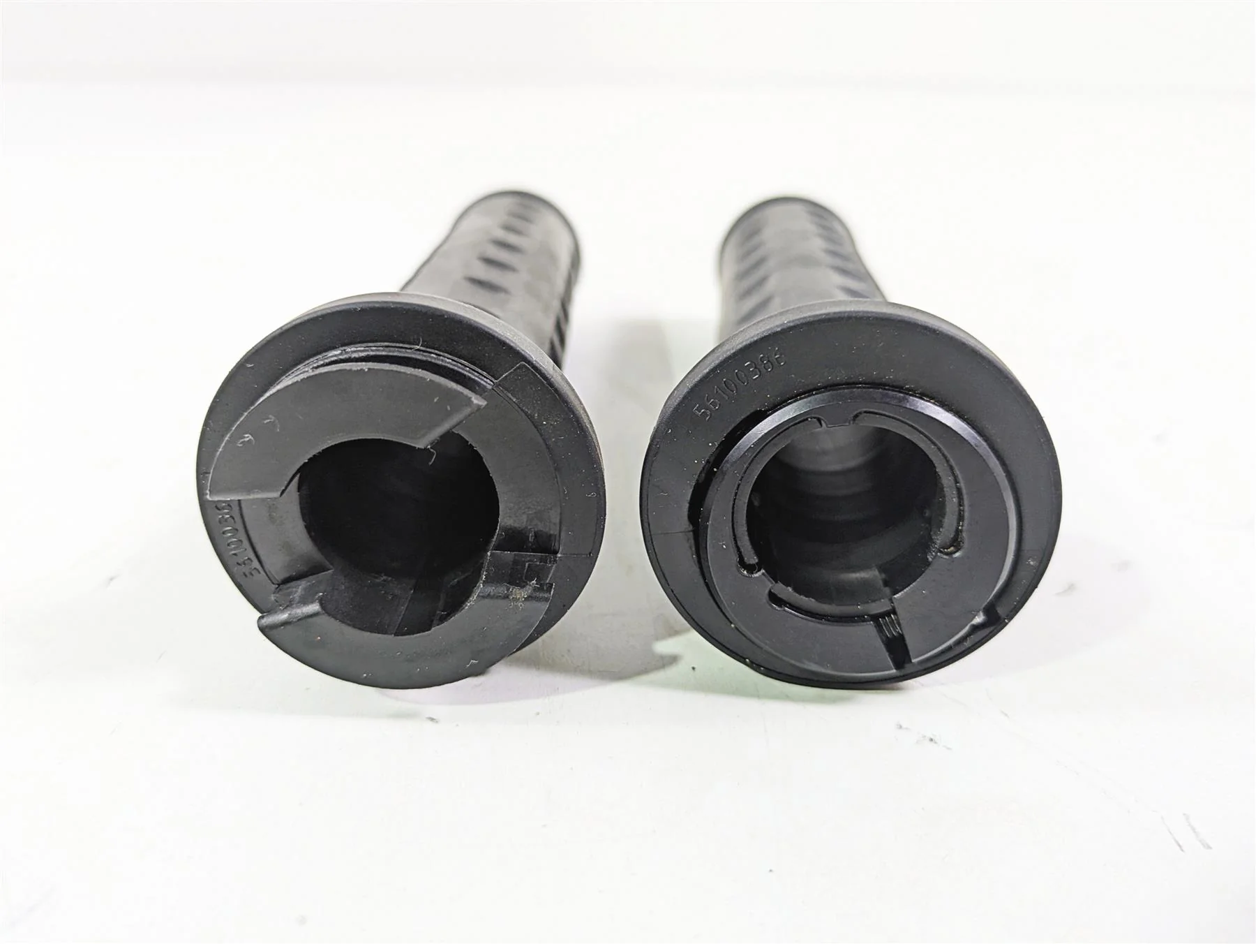 2024 Harley Sportster RH975 S Left Right Hand Grip Set 56100386 - Image 5