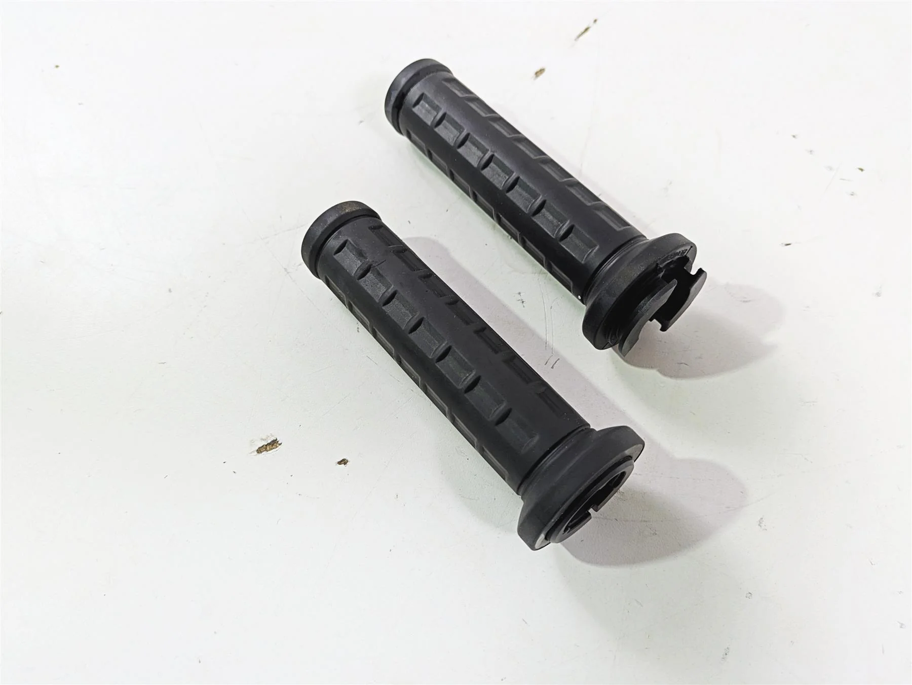 2024 Harley Sportster RH975 S Left Right Hand Grip Set 56100386 - Image 8