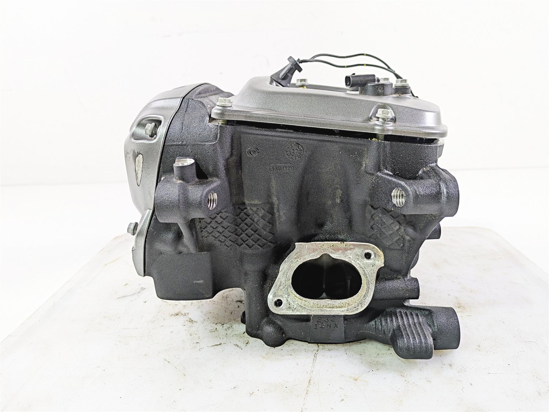 2024 Harley Sportster RH975 S Rear Cylinderhead Cylinder Head & Cams 16501143 - Image 2