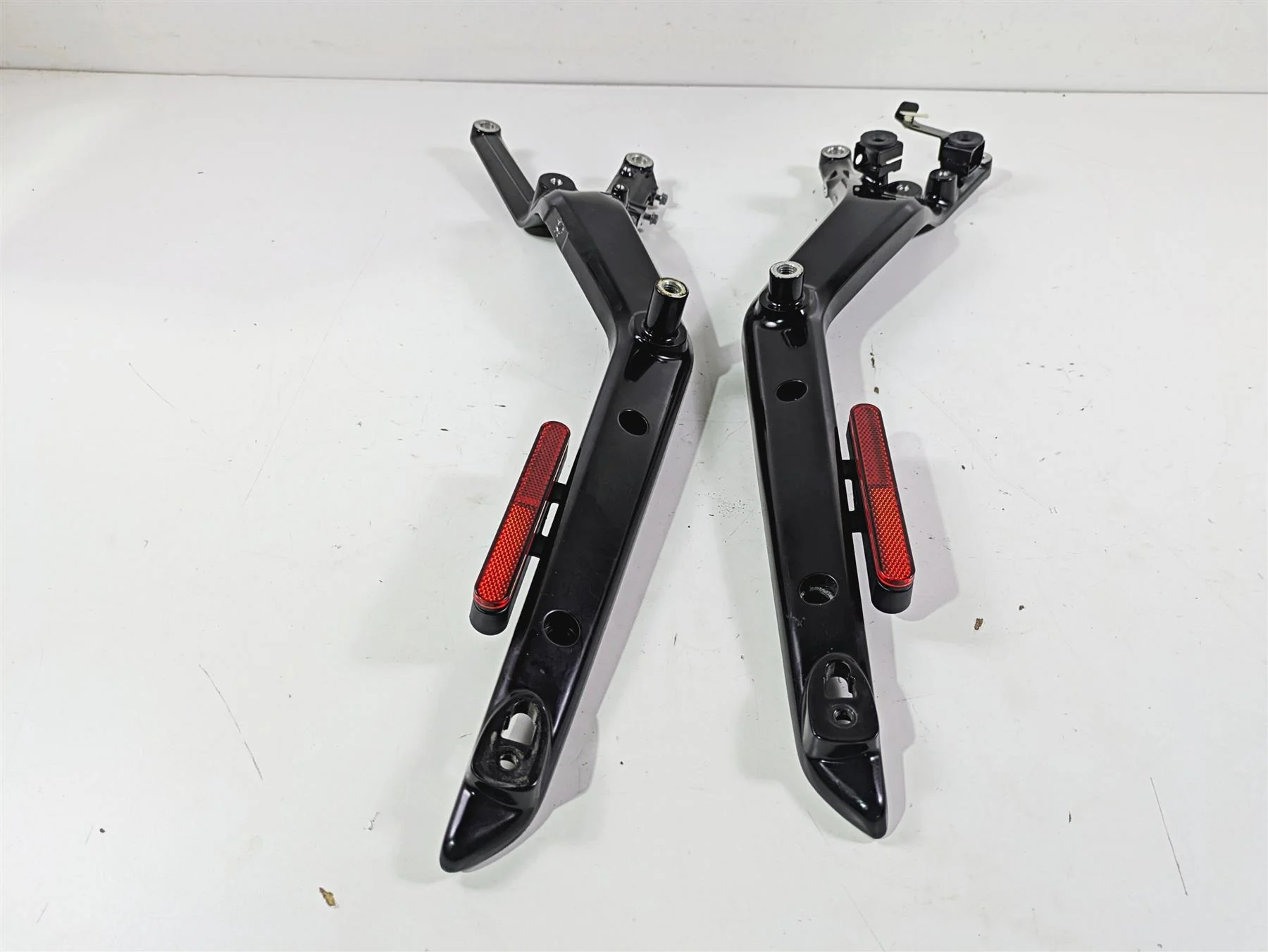 2024 Harley Sportster RH975 S Rear Fender Support Strut Set 47200749A 47200765A - Image 5
