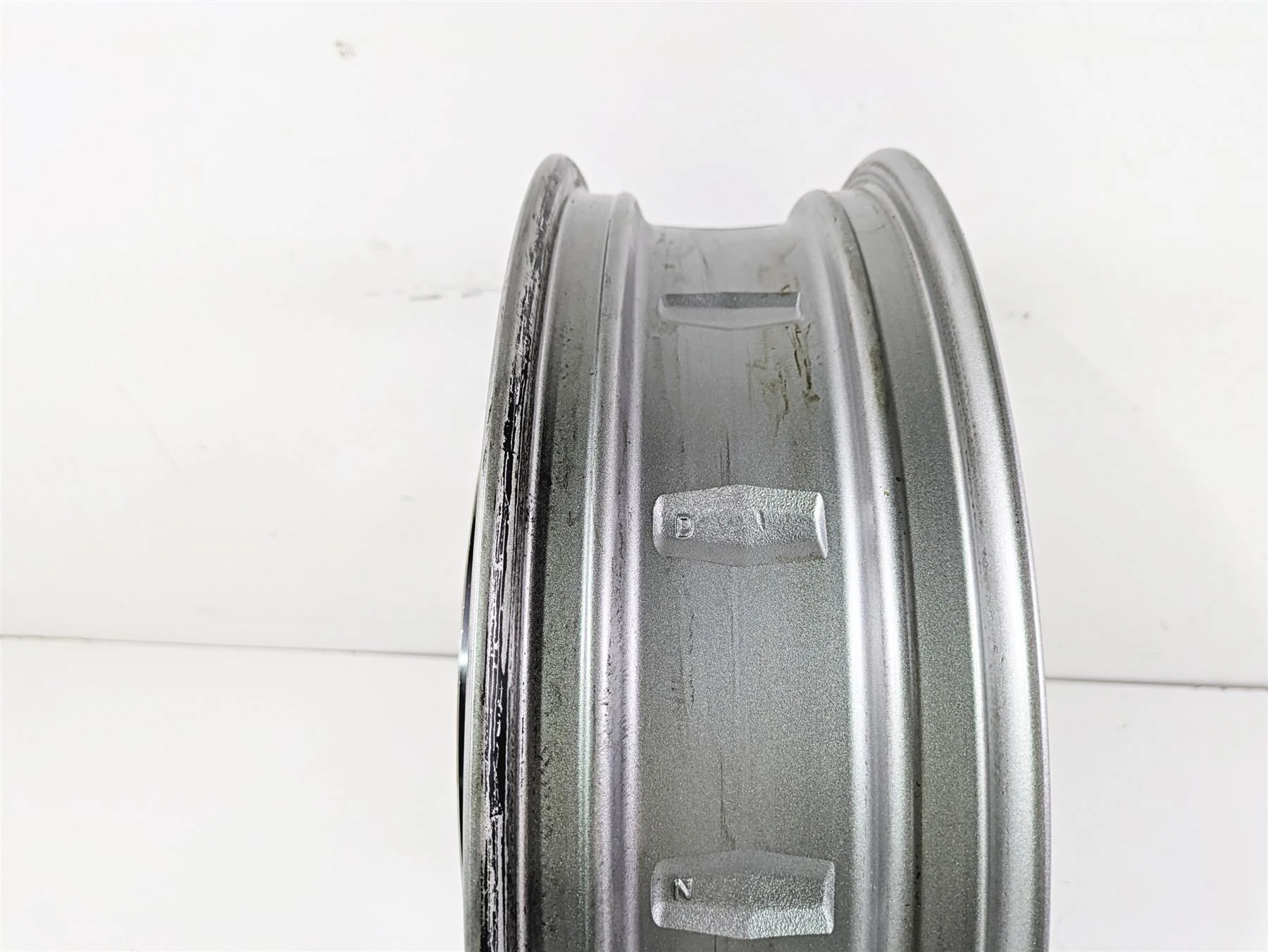 2024 Harley Sportster RH975 S Straight 16x4.25 Rear Wheel Rim 7 Spoke 40900930 - Image 5
