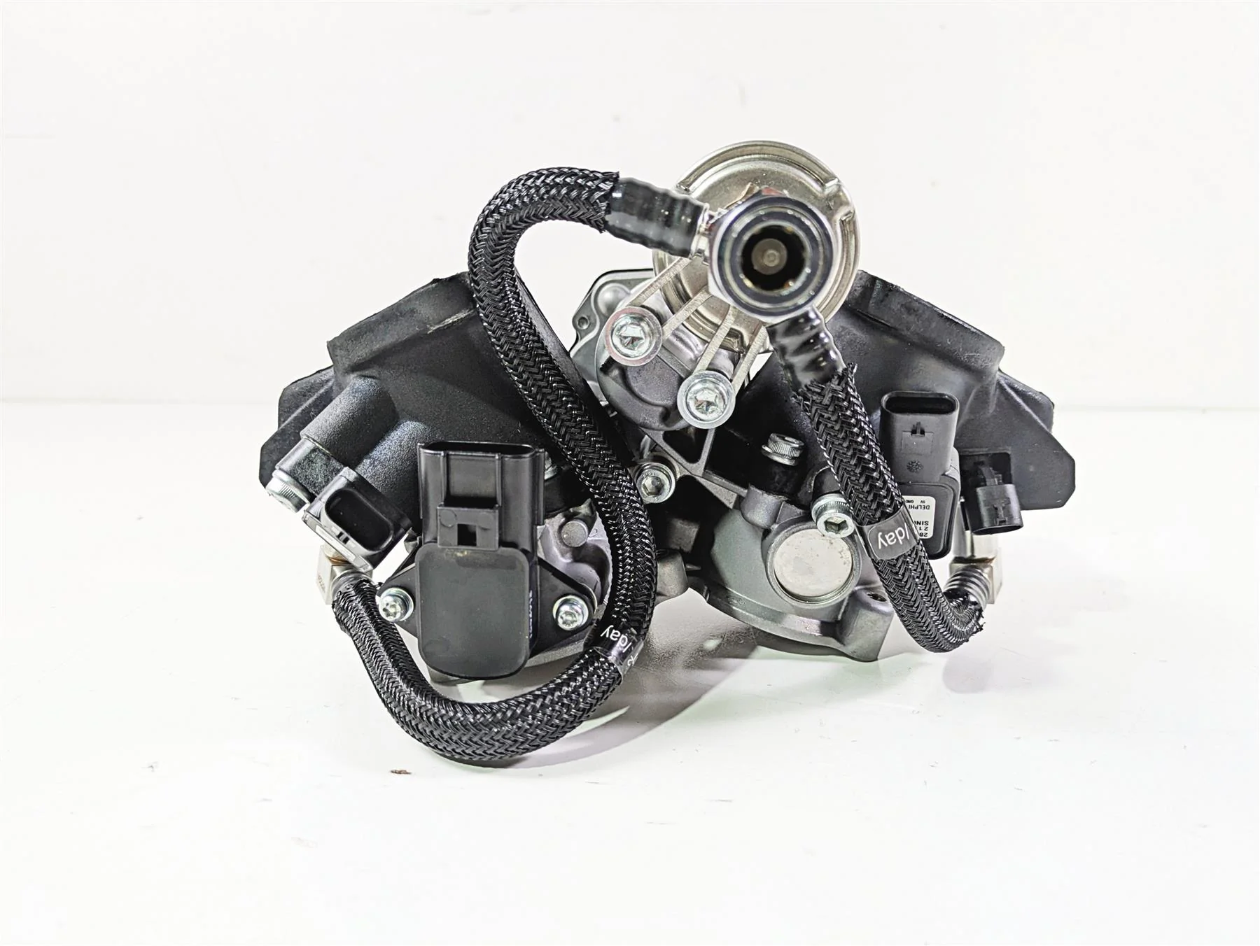 2024 Harley Sportster RH975 S Throttle Body & Fuel Injectors 27300170 - Image 11