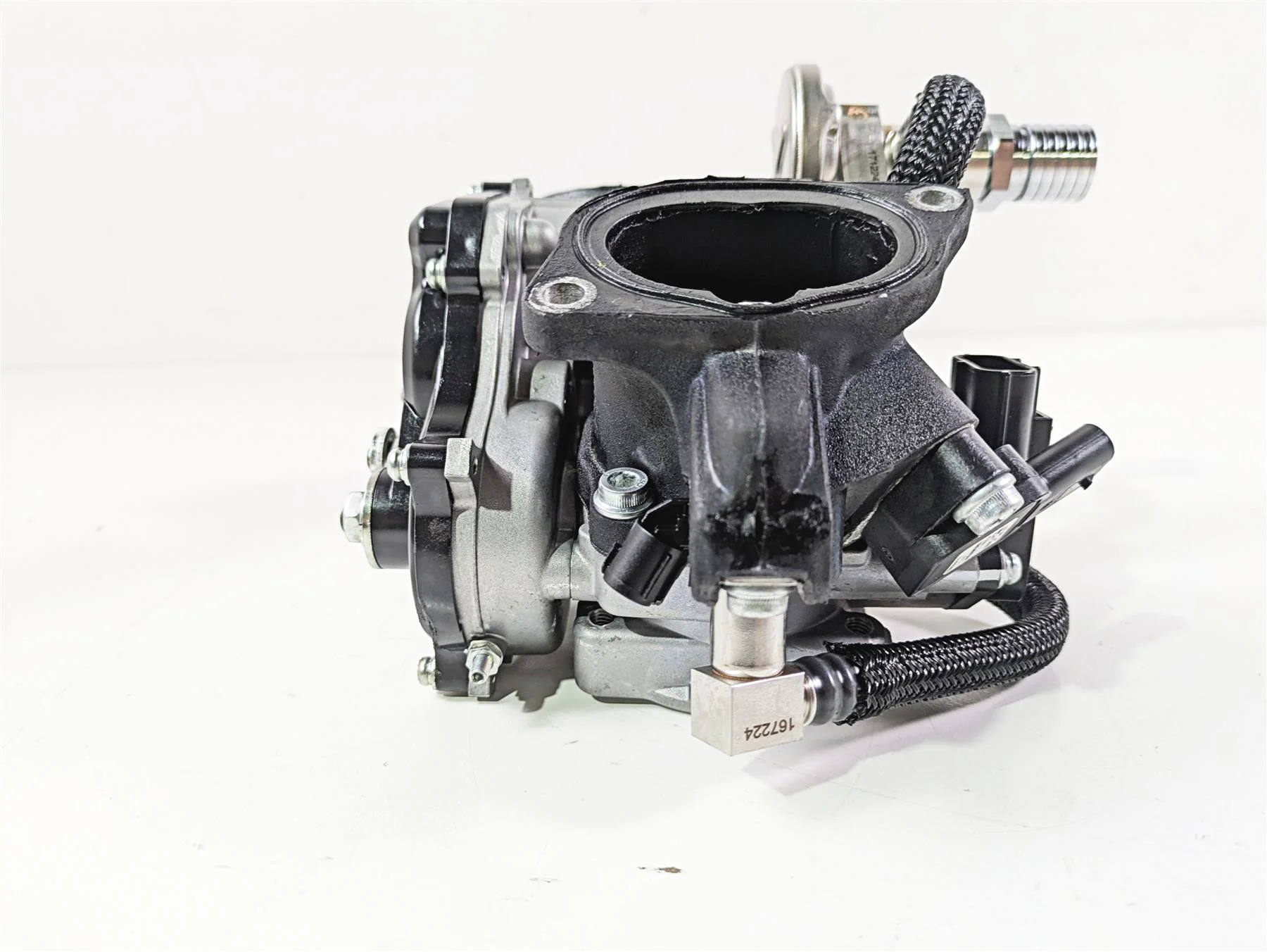 2024 Harley Sportster RH975 S Throttle Body & Fuel Injectors 27300170 - Image 2