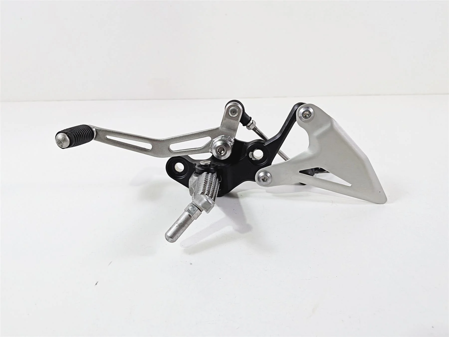 2024 Kawasaki EX500 Ninja 40th An. Left Front Foot Peg & Shifter 35063-1407 - Image 2