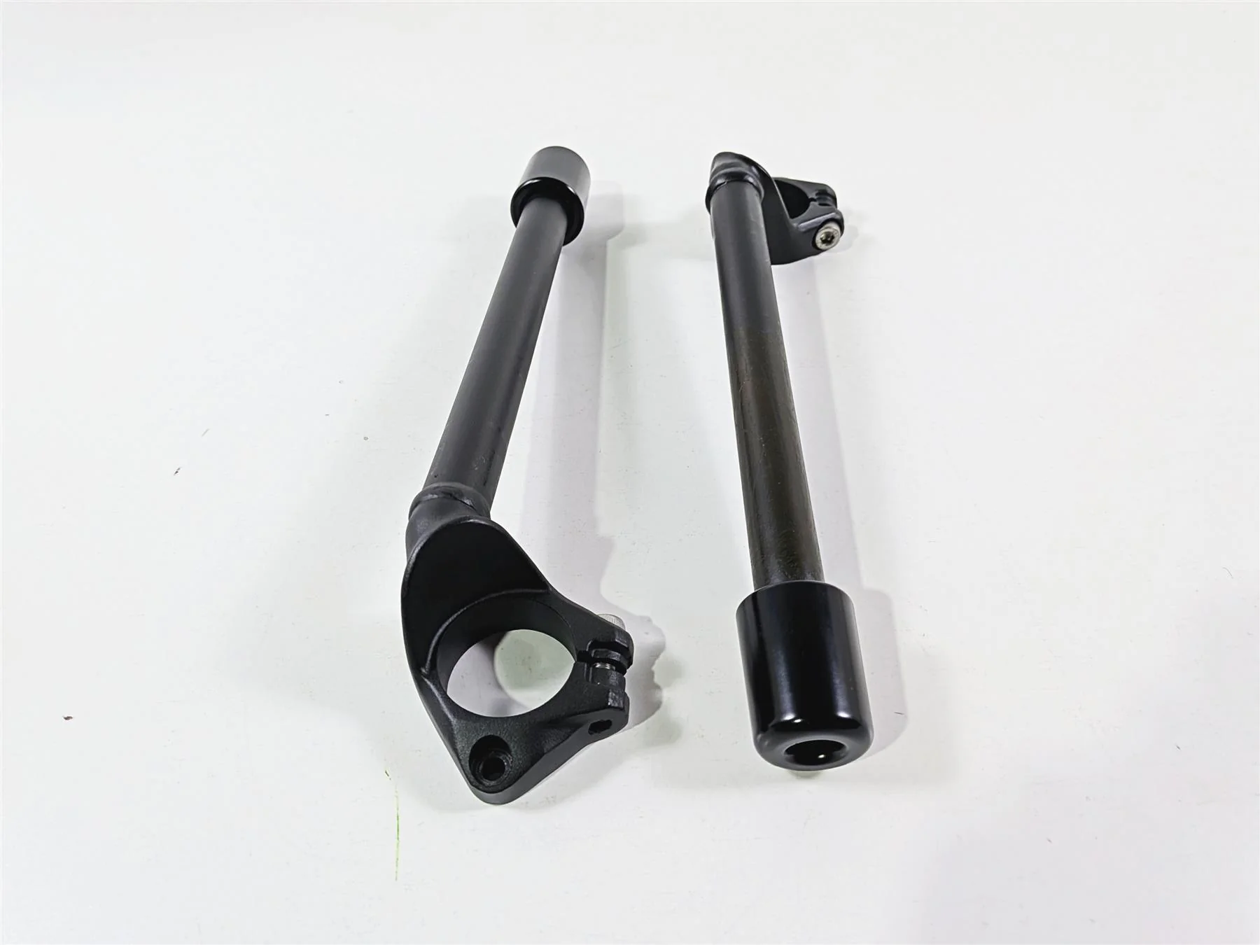 2024 Kawasaki EX500 Ninja 40th An. Left Right Clip On Handlebar Set 46003-0690 - Image 3