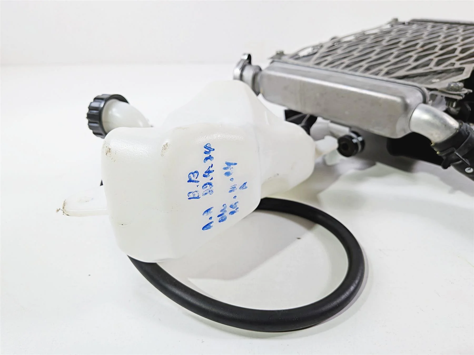 2024 Kawasaki EX500 Ninja 40th An. Radiator Fan Reservoir Hoses Set 39061-0916 - Image 10
