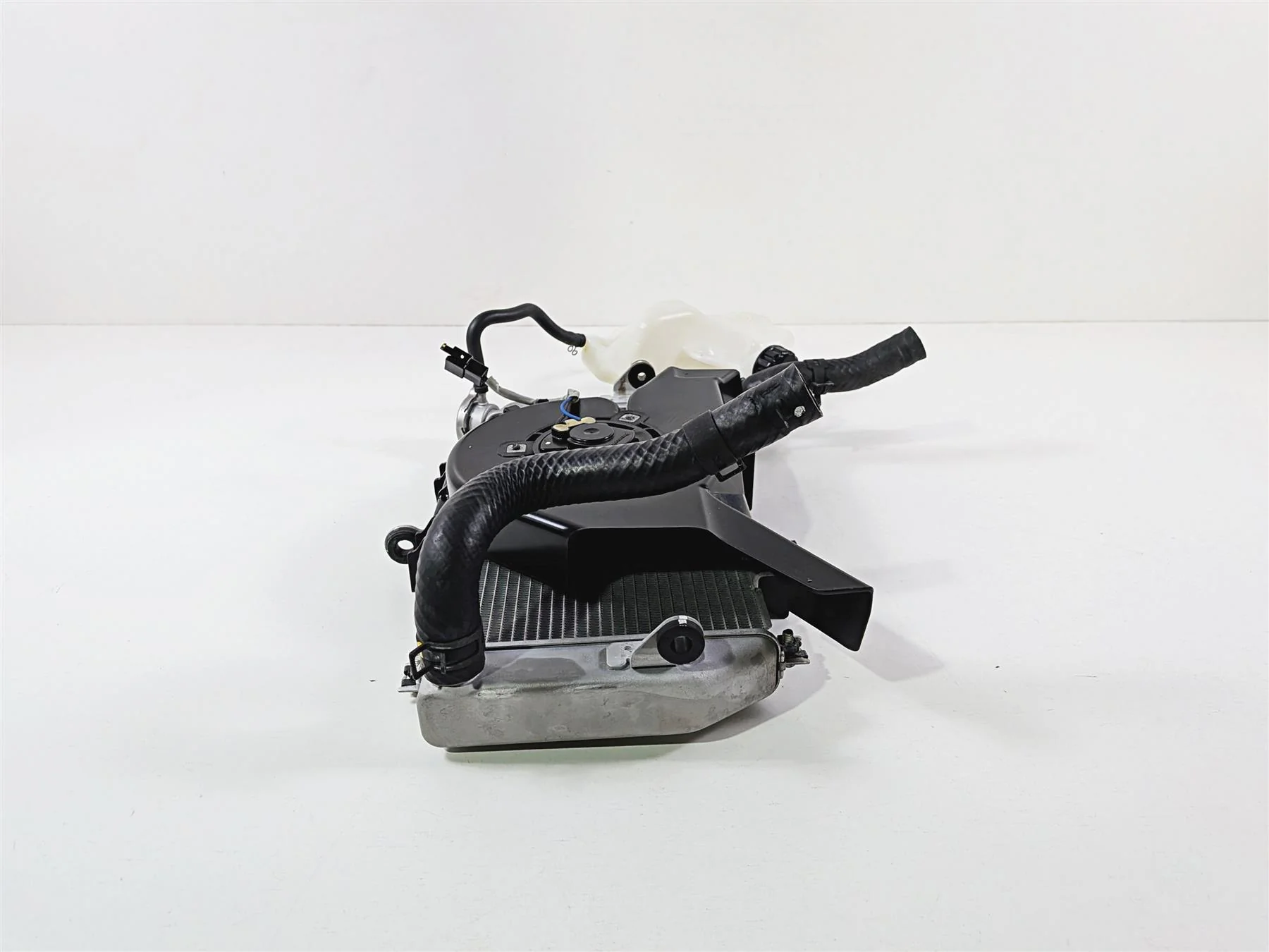2024 Kawasaki EX500 Ninja 40th An. Radiator Fan Reservoir Hoses Set 39061-0916 - Image 3