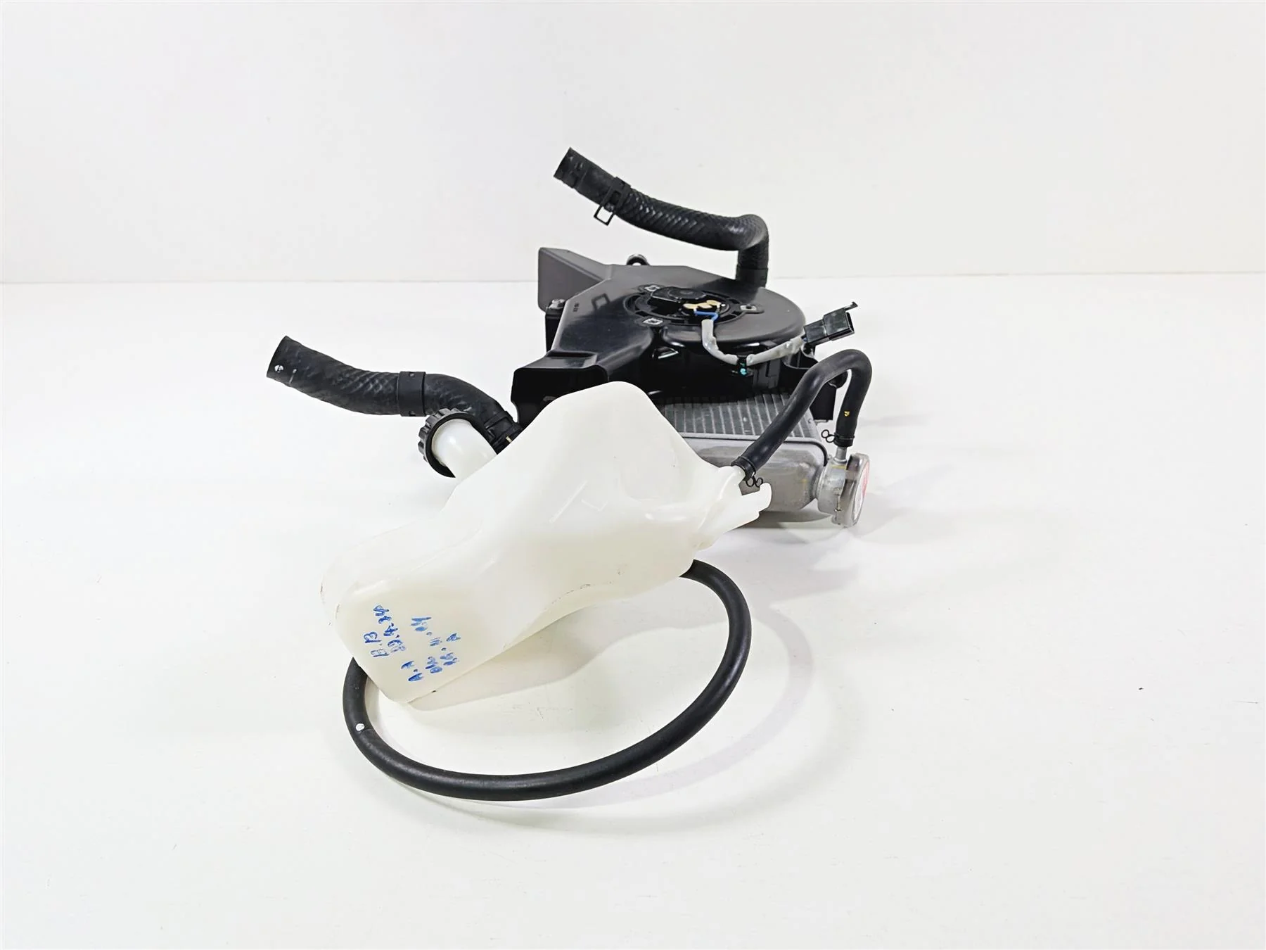 2024 Kawasaki EX500 Ninja 40th An. Radiator Fan Reservoir Hoses Set 39061-0916 - Image 5