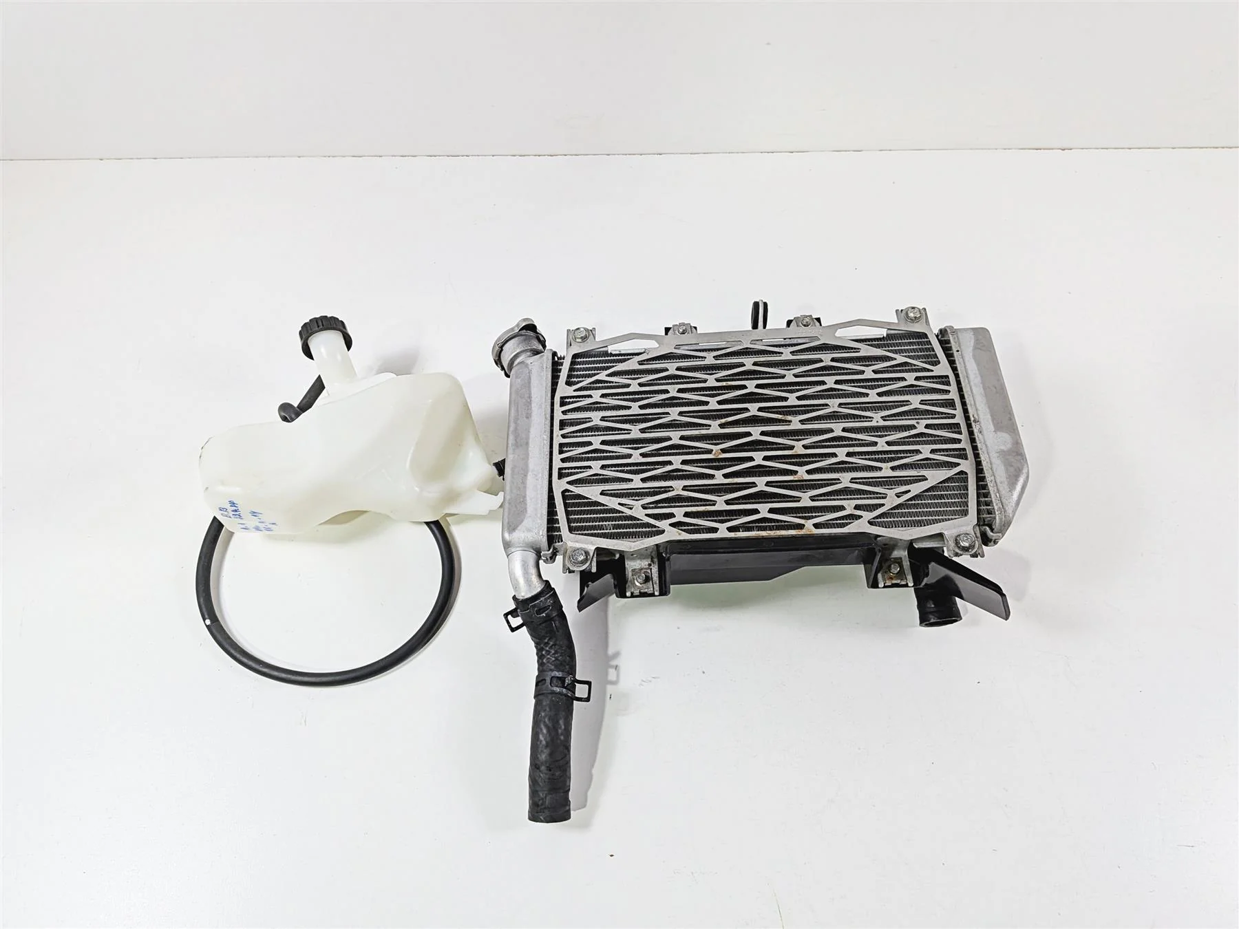 2024 Kawasaki EX500 Ninja 40th An. Radiator Fan Reservoir Hoses Set 39061-0916 - Image 6