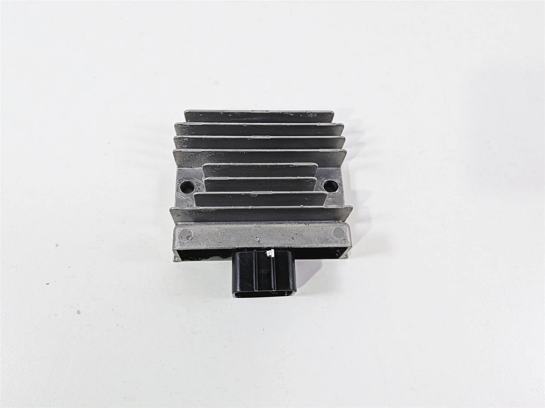 2024 Kawasaki EX500 Ninja 40th An. Rectifier Voltage Regulator 21066-0761 - Image 2