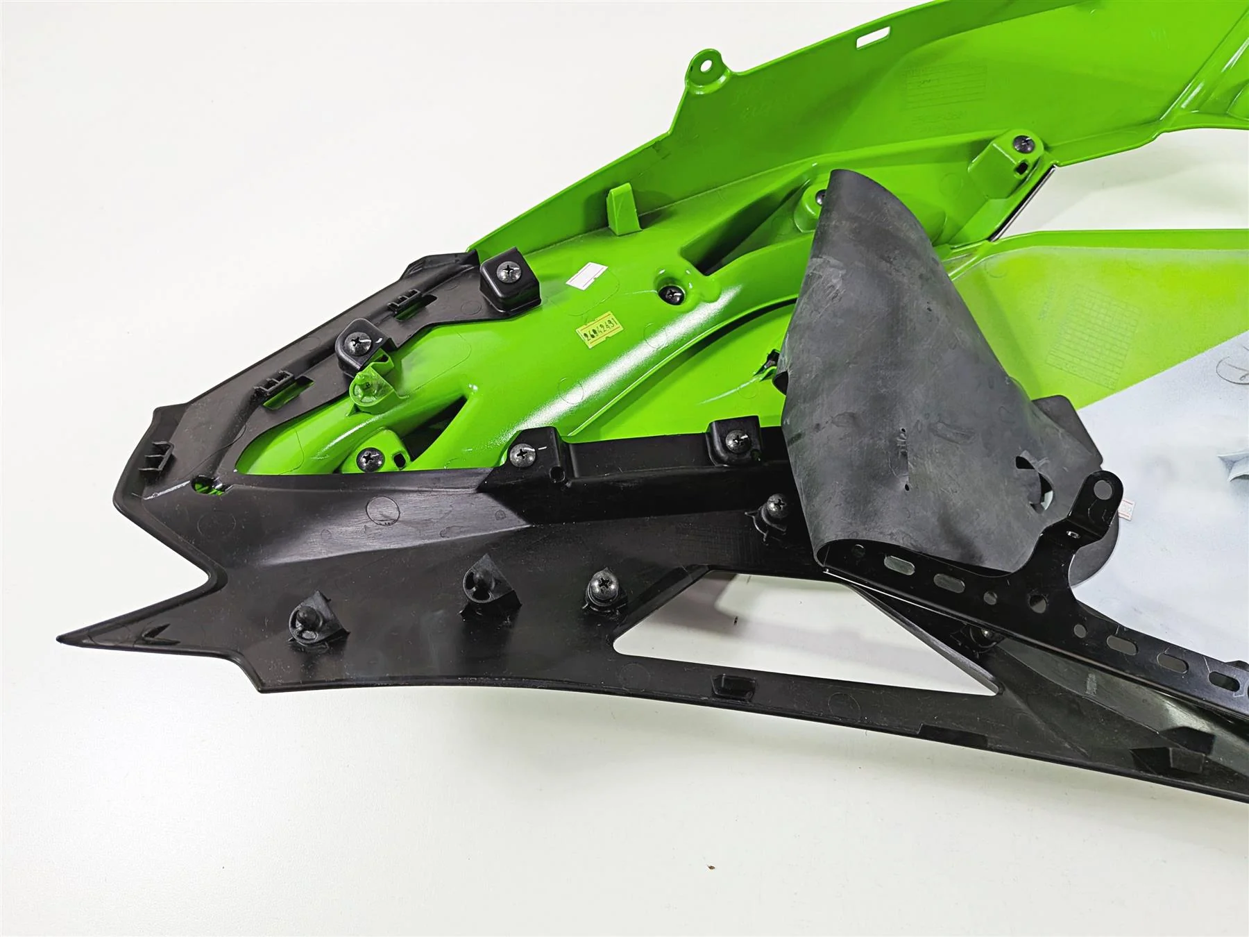 2024 Kawasaki EX500 Ninja 40th An. Right Side Main Cover Fairing 55061-5201 - Image 12