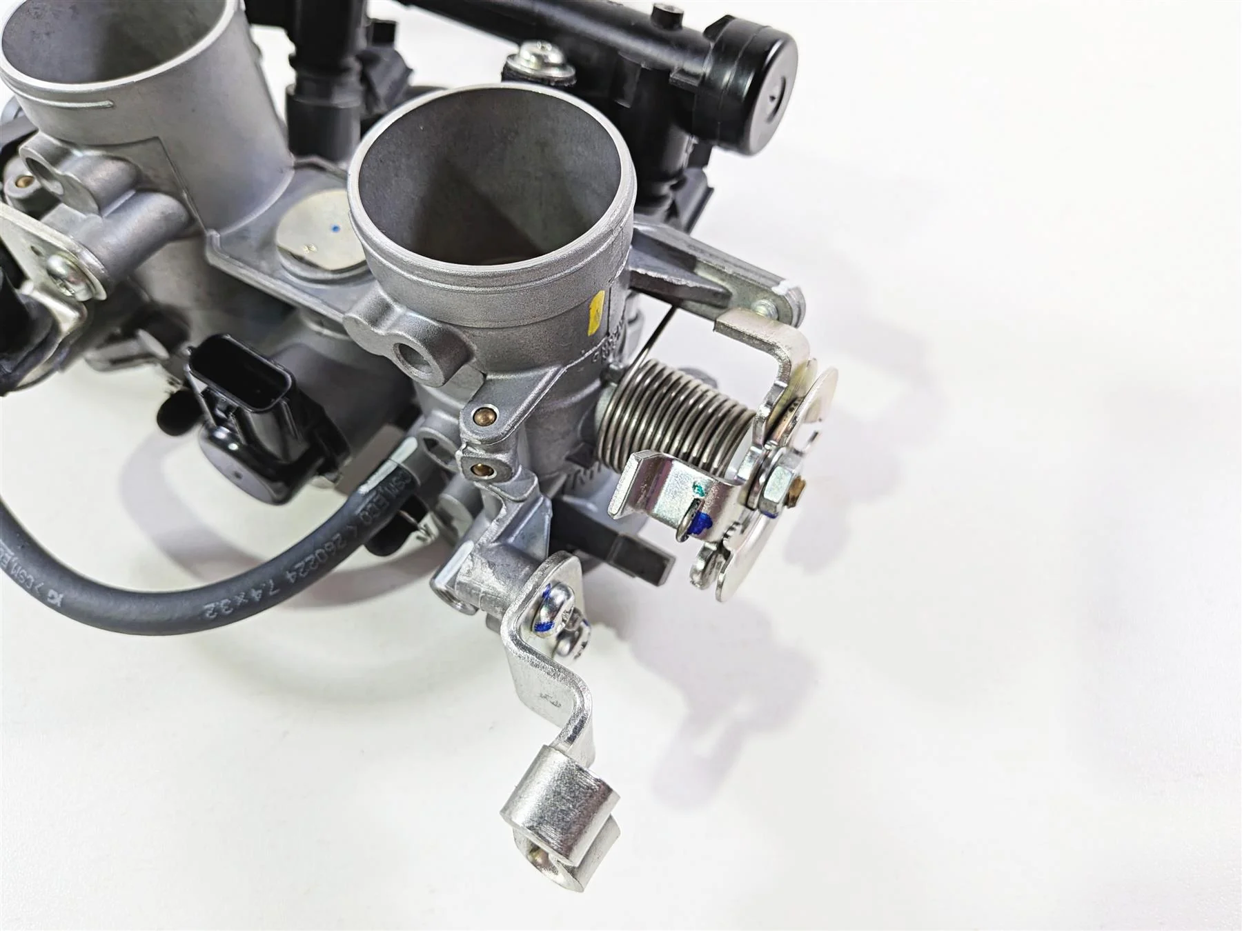 2024 Kawasaki EX500 Ninja 40th An. Throttle Body & Fuel Injectors 16163-1295 - Image 11