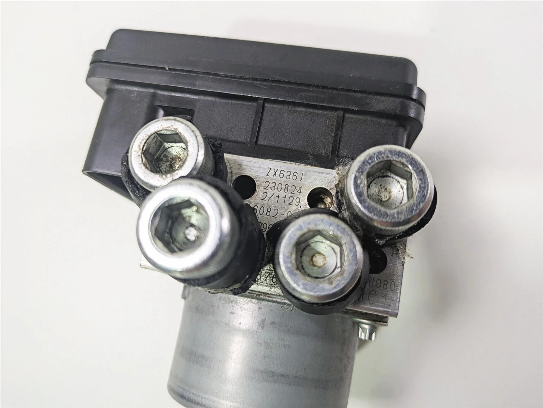 2024 Kawasaki ZX6R ZX636 Ninja Abs Brake Pump Unit Module 16082-0875 - Image 3