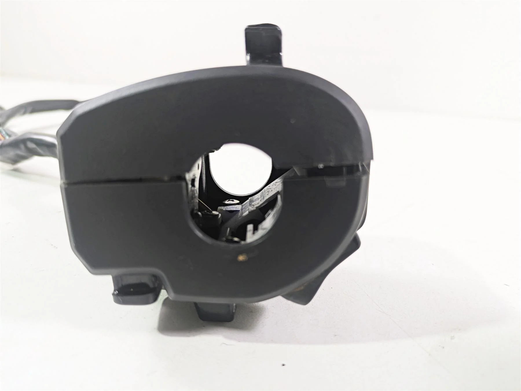 2024 Kawasaki ZX6R ZX636 Ninja Left Hand Control Switch Light Horn 46091-0624 - Image 10