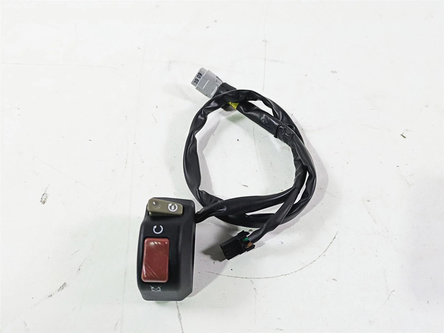 2024 Kawasaki ZX6R ZX636 Ninja Right Hand Control Switch 46091-0625 - Image 2
