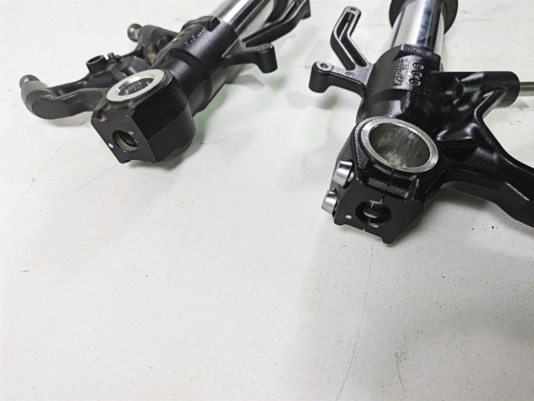 2024 Kawasaki ZX6R ZX636 Ninja Straight Showa Front Fork Leg Set 40mi 44071-1598 - Image 10