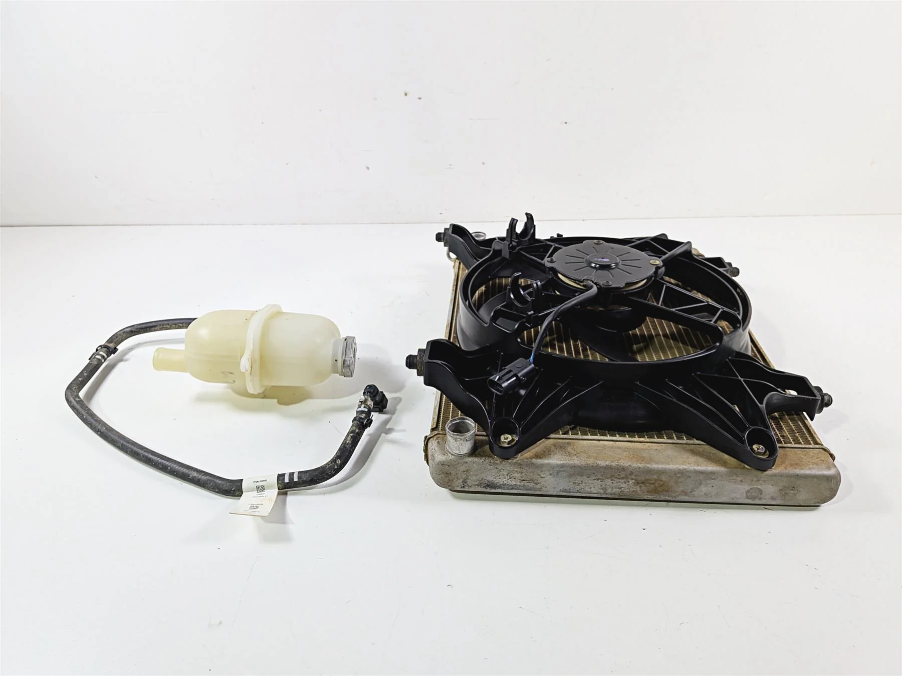 2024 Polaris RZR XP 1000 Sport Radiator Fan Reservoir Set 1241411 2416113 - Image 5