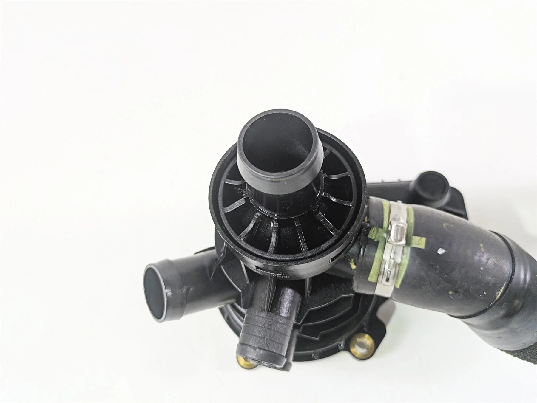 2024 Sea-Doo GTX 230 Water Pump Housing With Thermostat  420922925 420922934 - Image 10