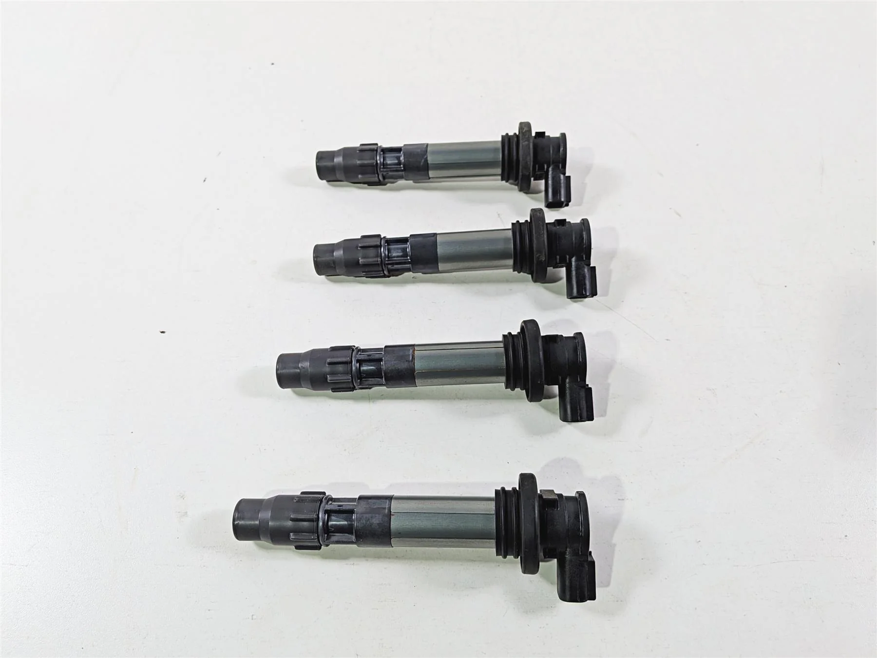 2024 Suzuki GSXR 600 Denso Ignition Coil Set 33410-37H00 129700-5140 - Image 5
