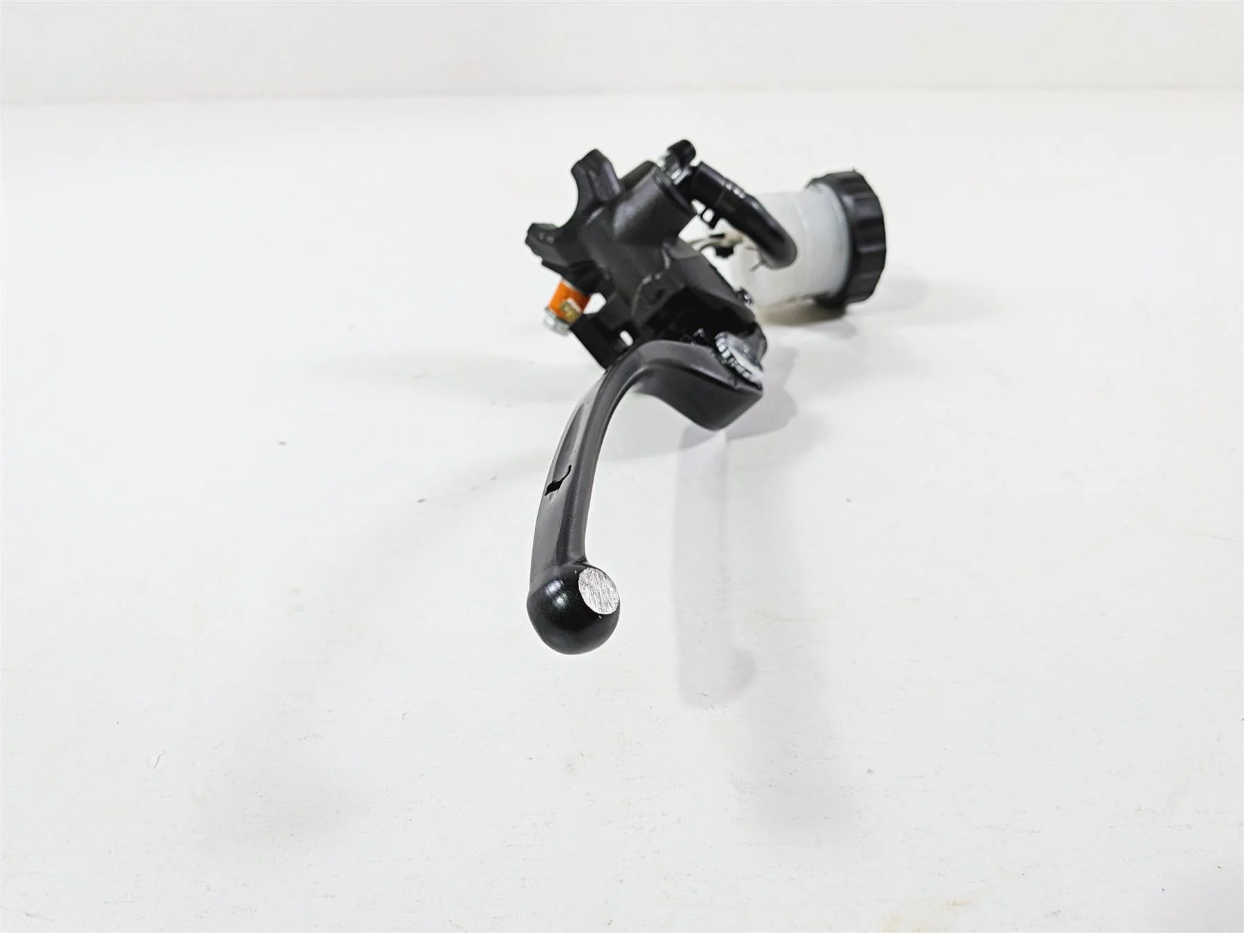 2024 Suzuki GSXR 600 Front Radial Brake Master Cylinder Nissin 11/16 59600-47H00 - Image 2