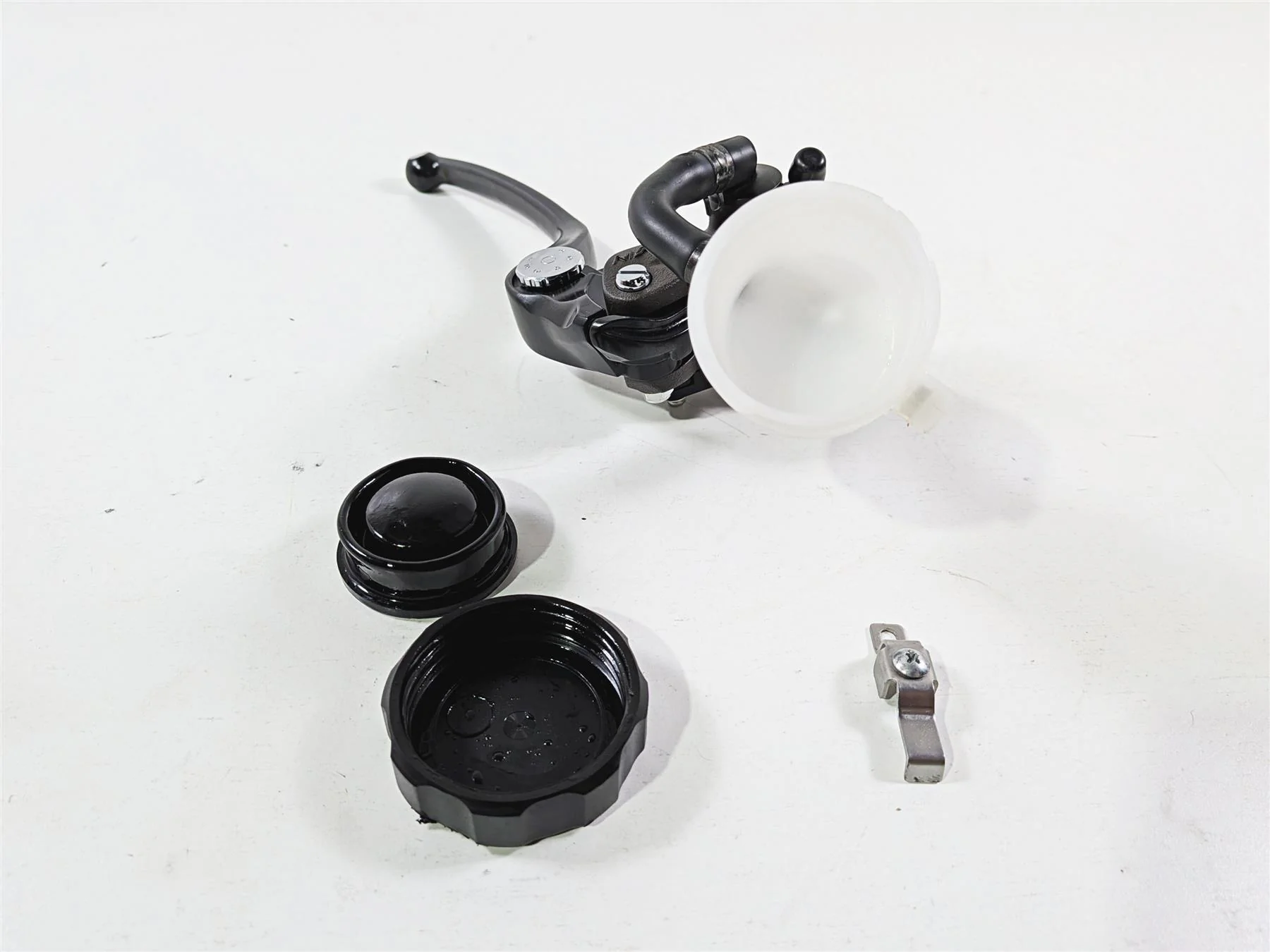 2024 Suzuki GSXR 600 Front Radial Brake Master Cylinder Nissin 11/16 59600-47H00 - Image 5