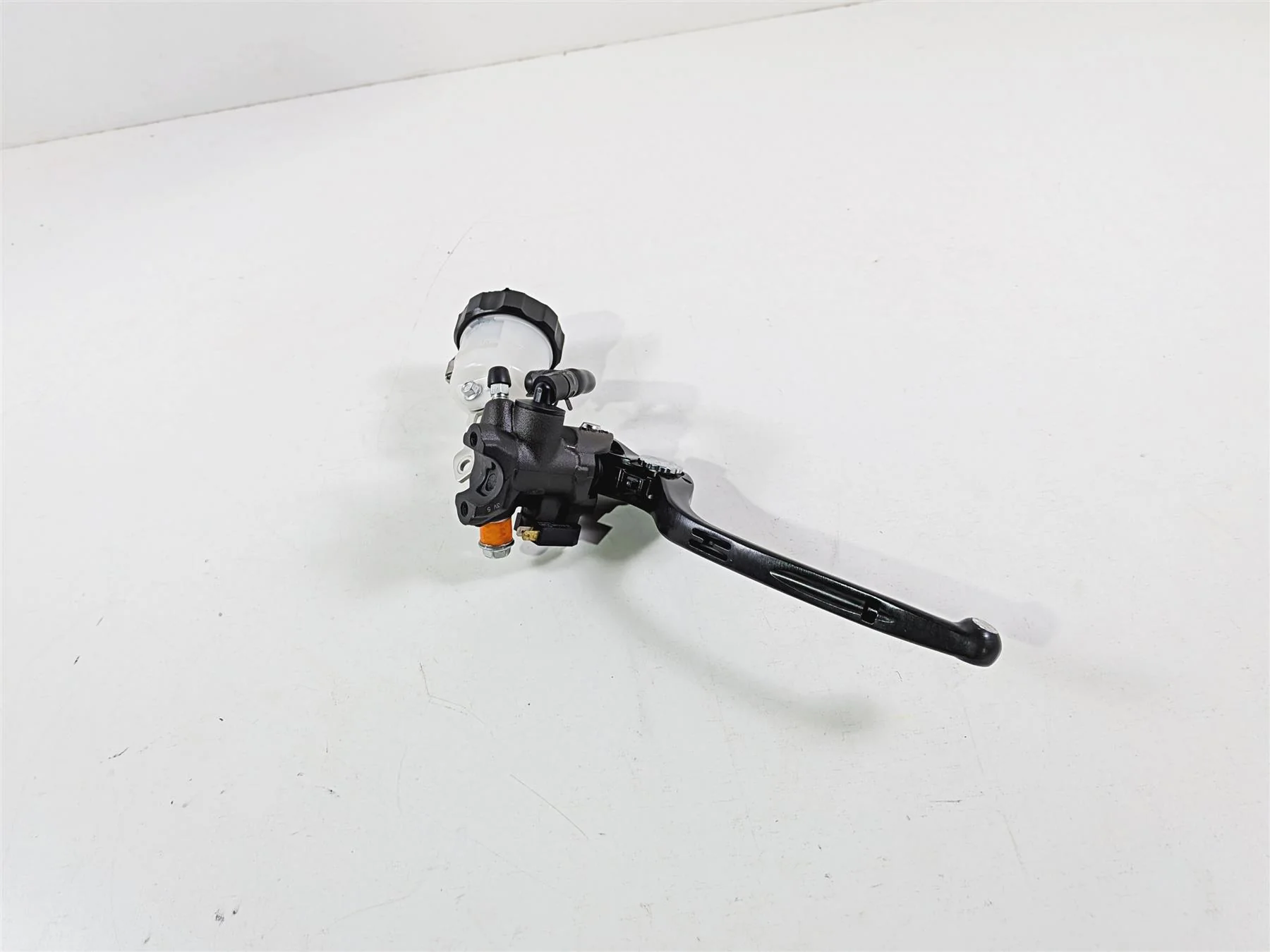 2024 Suzuki GSXR 600 Front Radial Brake Master Cylinder Nissin 11/16 59600-47H00 - Image 8