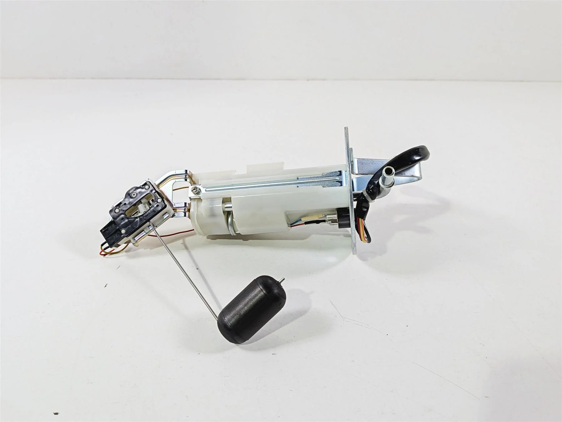 2024 Suzuki GSXR 600 Fuel Gas Petrol Pump & Sending Unit -Tested 15100-14J01 - Image 4