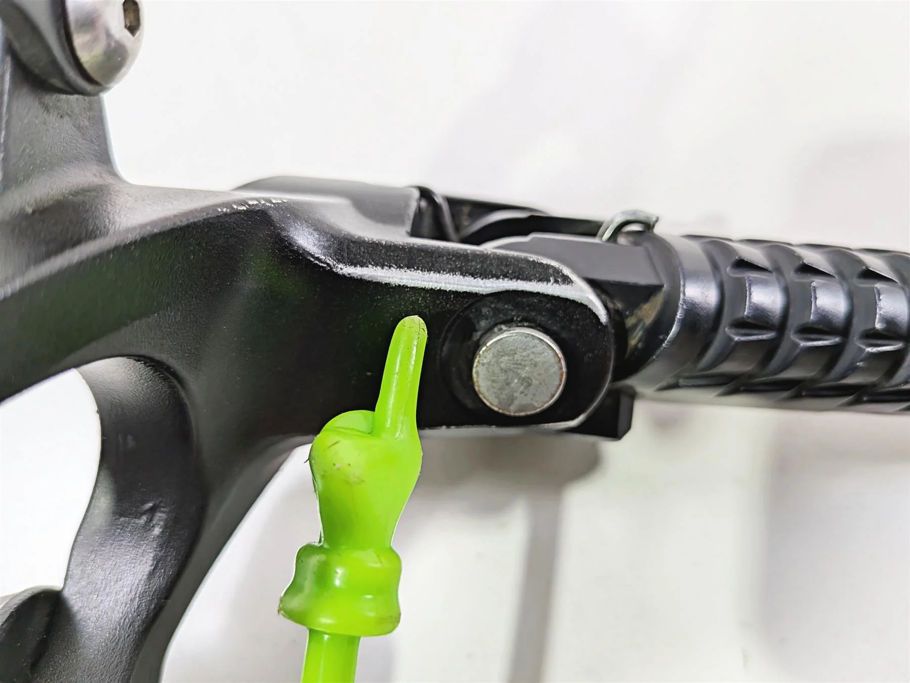 2024 Suzuki GSXR 600 Left Front Footpeg  & Shifter 43521-47H20 25600-14J11 - Image 8