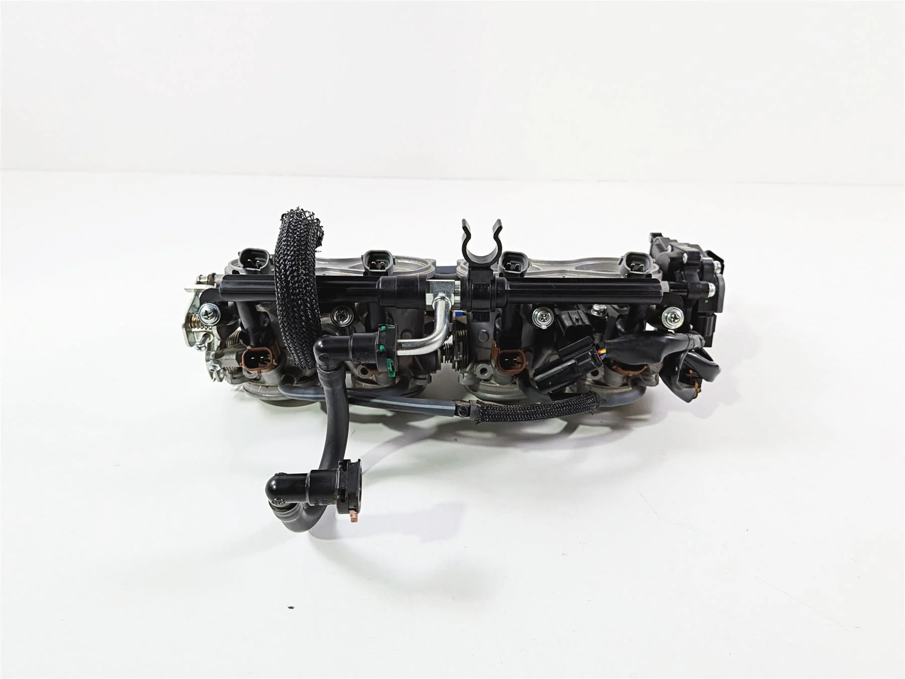 2024 Suzuki GSXR 600 Mikuni Throttle Body Bodies Fuel Injector Set 13406-14J01 - Image 10