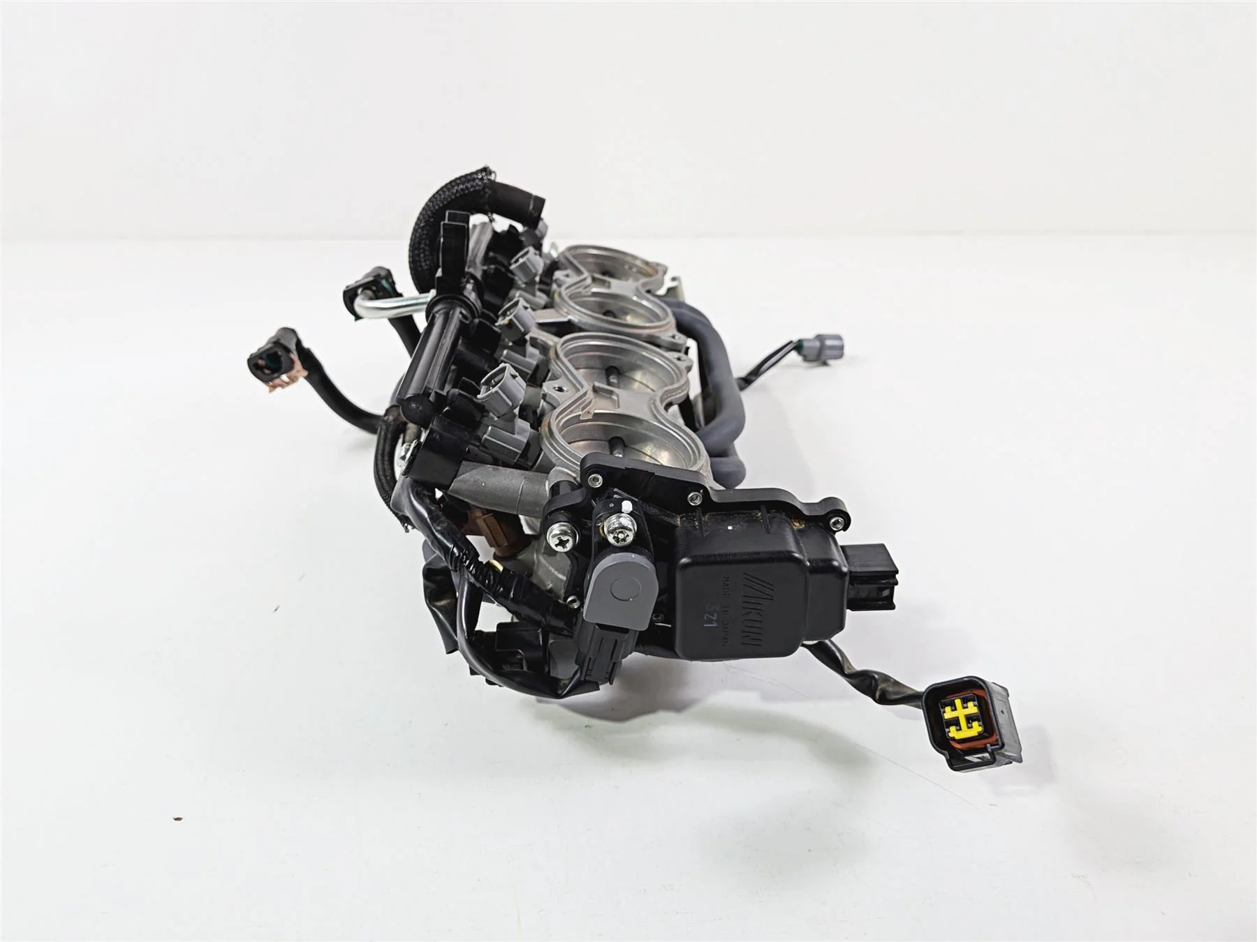 2024 Suzuki GSXR 600 Mikuni Throttle Body Bodies Fuel Injector Set 13406-14J01 - Image 9