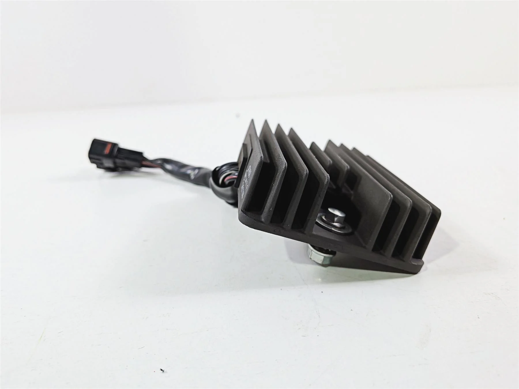 2024 Suzuki GSXR 600 Rectifier Voltage Regulator 32800-47H00 SH811AA - Image 3