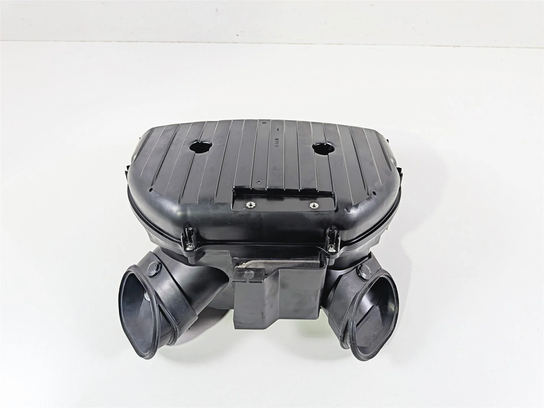 2024 Suzuki GSXR600 Air Box Cleaner Breather Filter 13720-14J01 - Image 2