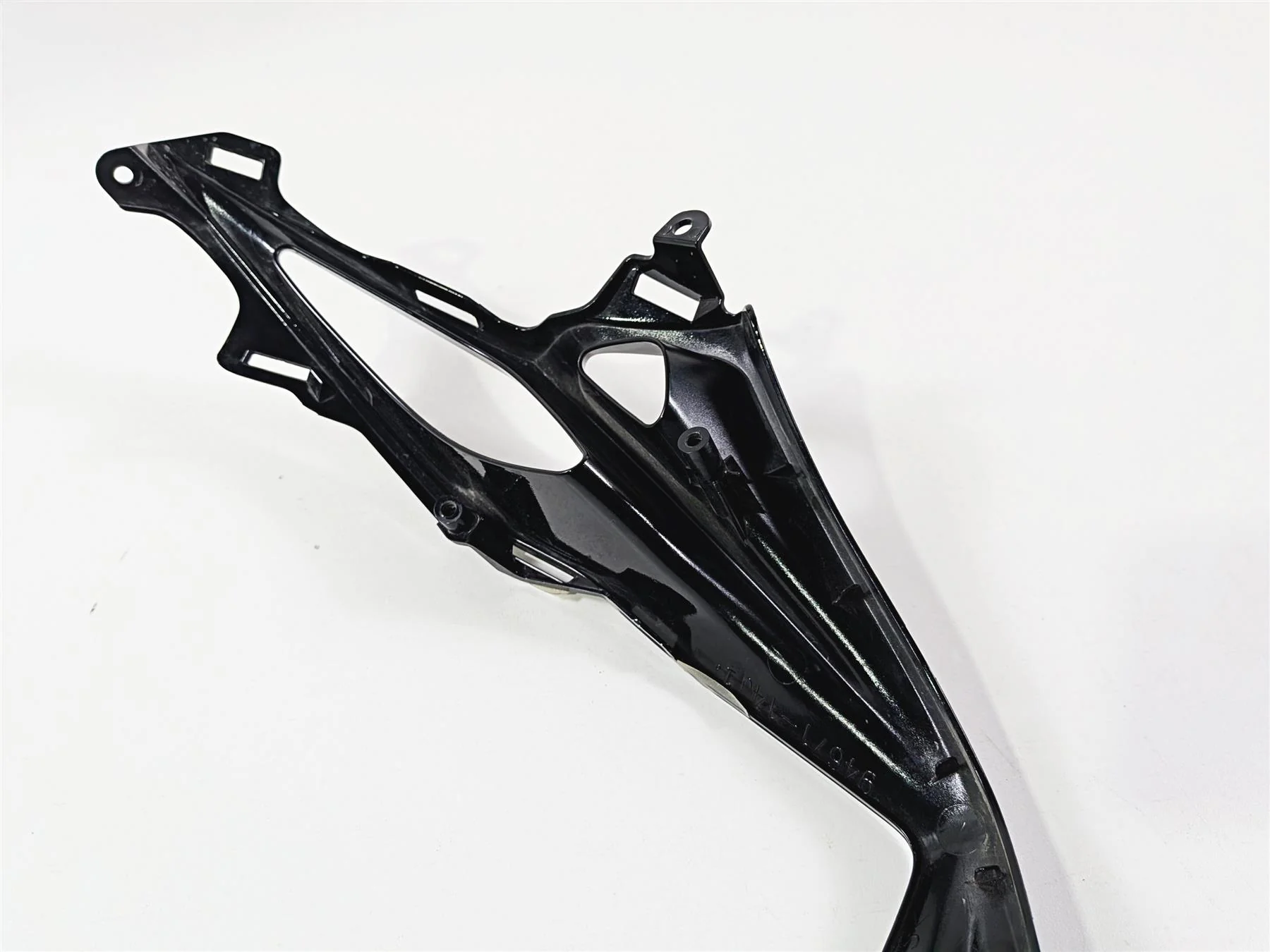 2024 Suzuki GSXR600 Air Inlet  Lower Nose Cover Fairing Black 94671-14J1 - Image 10