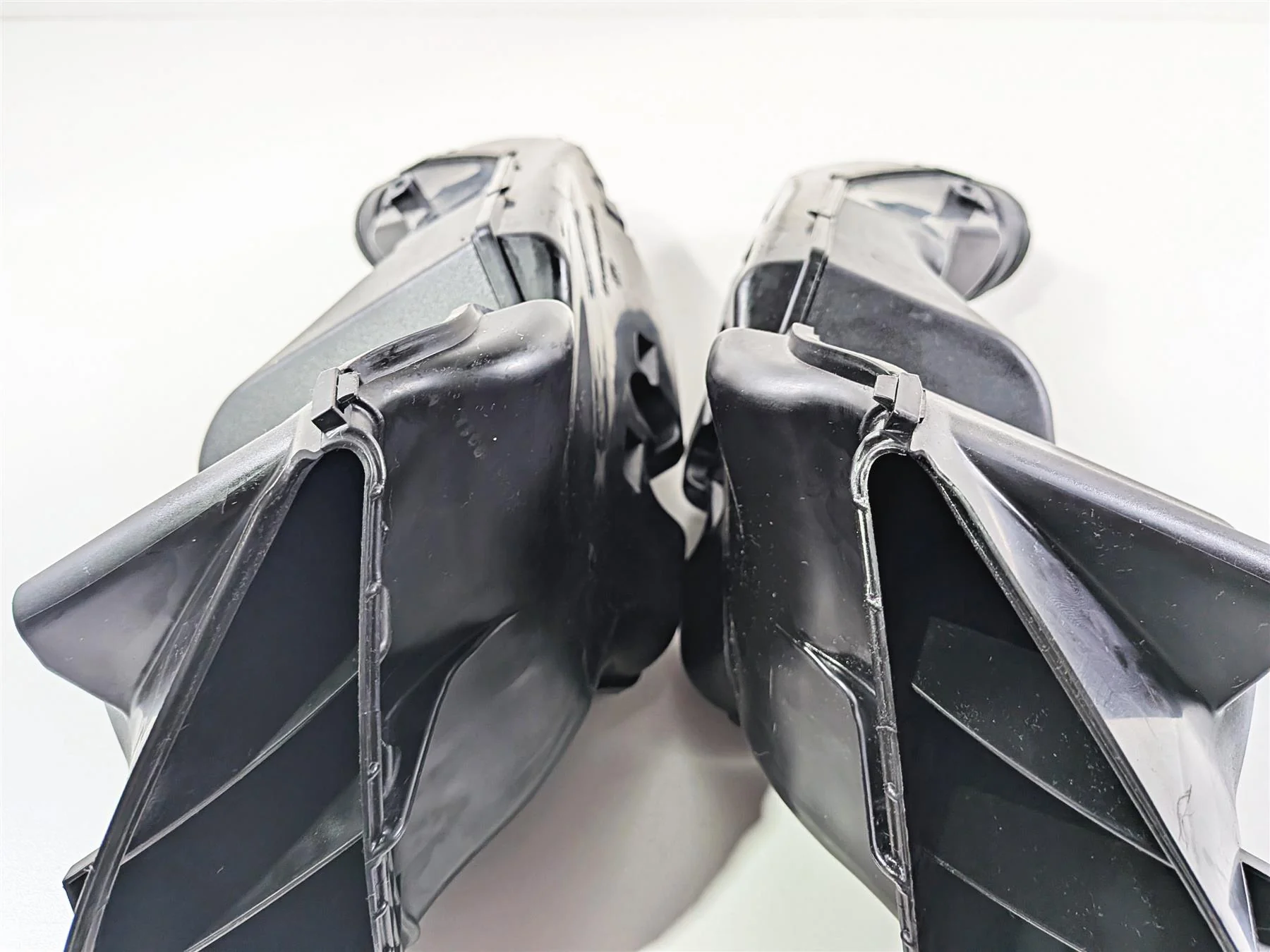 2024 Suzuki GSXR600 Air Intake Ram Scoop Duct Set 94420-14J00 94430-14J00 - Image 7
